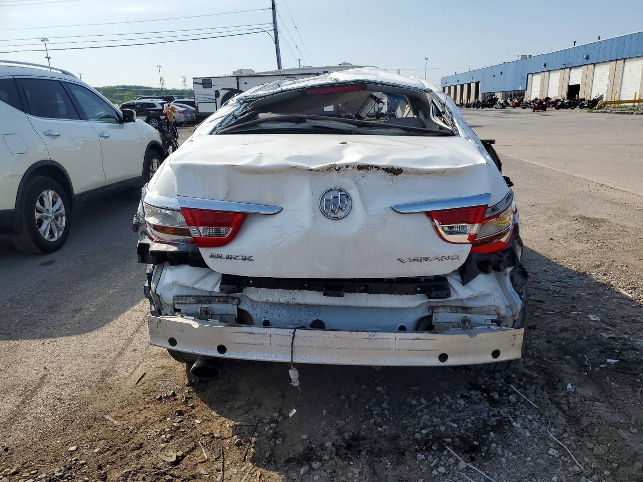 2014 Buick Verano White vin: 1G4PP5SK5E4152910