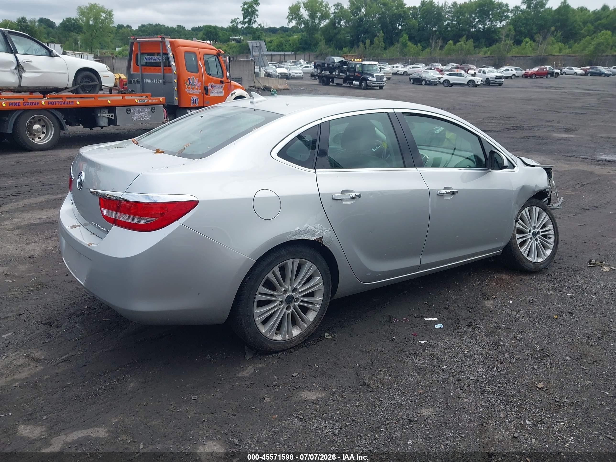 2014 Buick Verano   Silver vin: 1G4PP5SK5E4157914