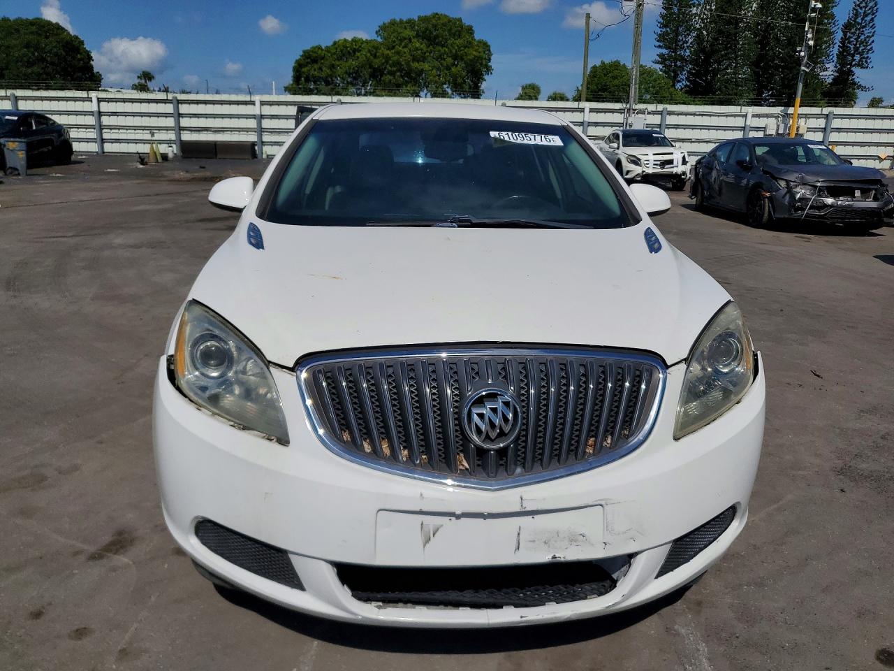 2015 Buick Verano White vin: 1G4PP5SK5F4133503