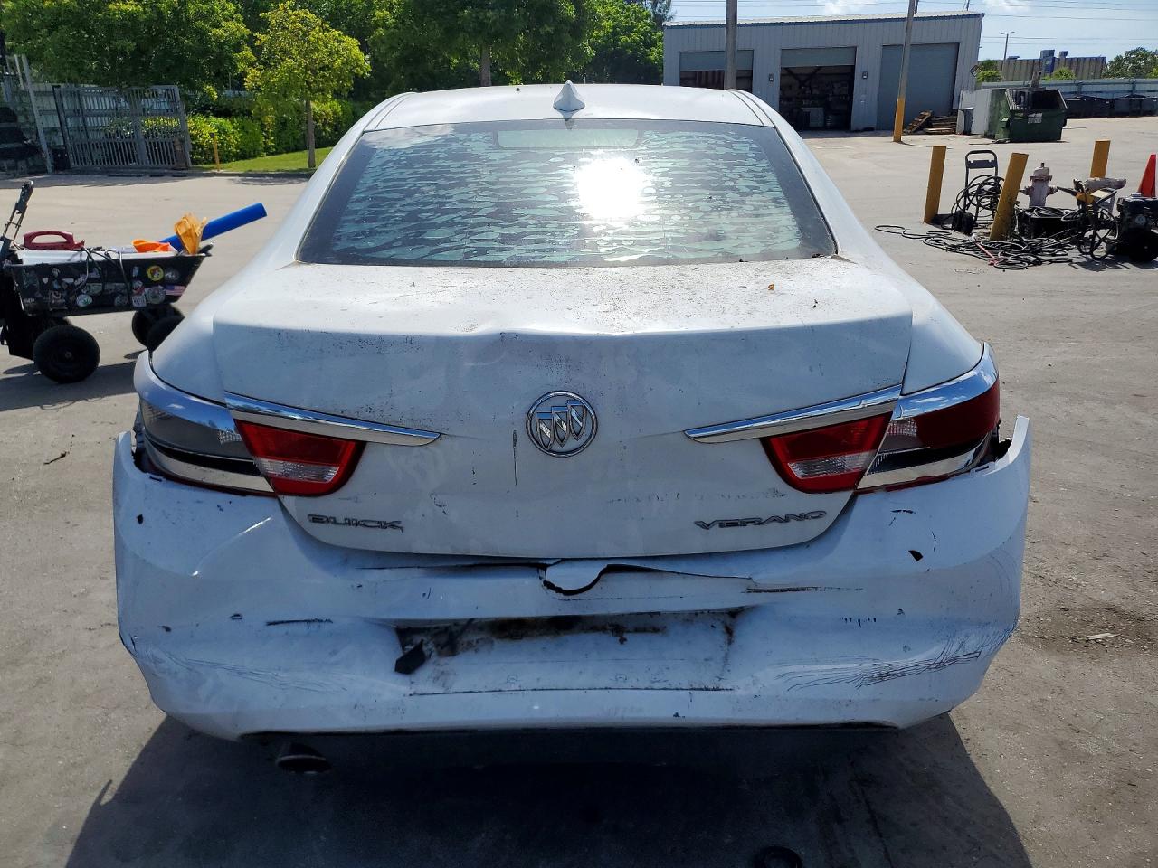 2015 Buick Verano White vin: 1G4PP5SK5F4133503