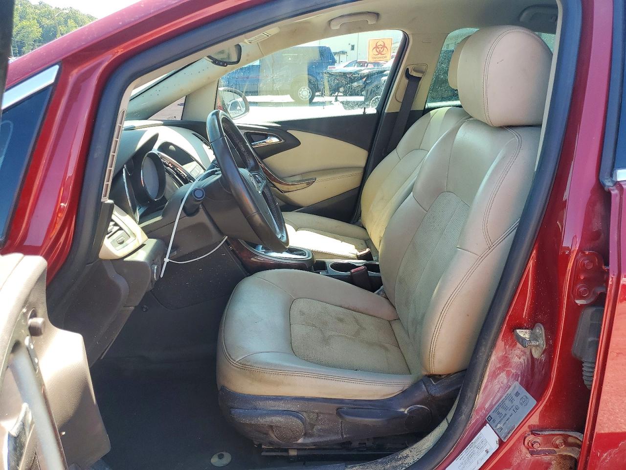 2015 Buick Verano Red vin: 1G4PP5SK5F4196259
