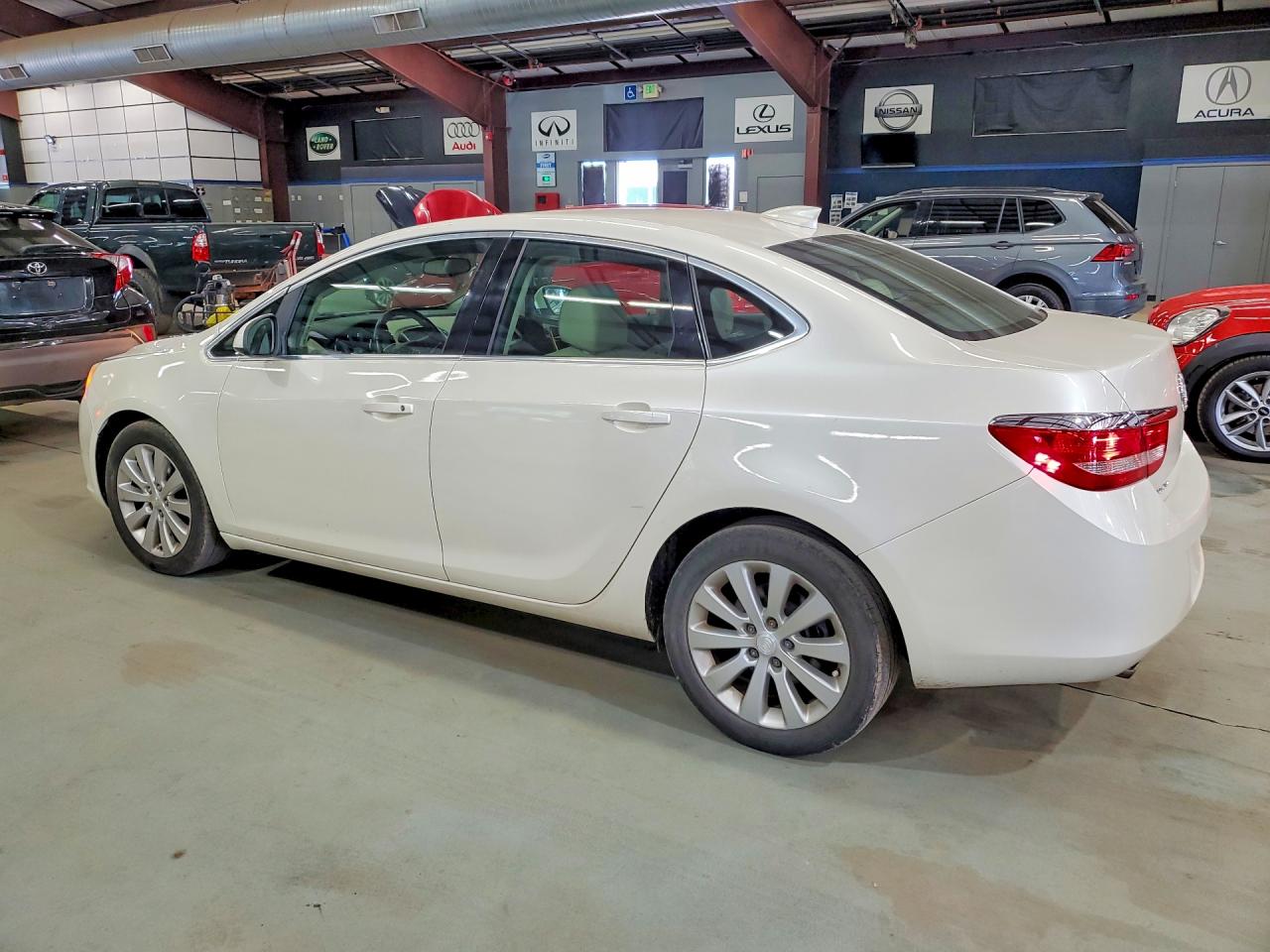 2015 Buick Verano White vin: 1G4PP5SK5F4200374