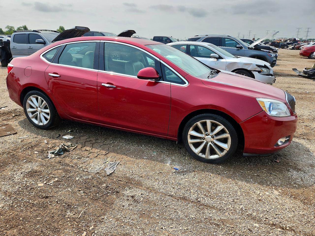 2013 Buick Verano Красный vin: 1G4PP5SK6D4248219