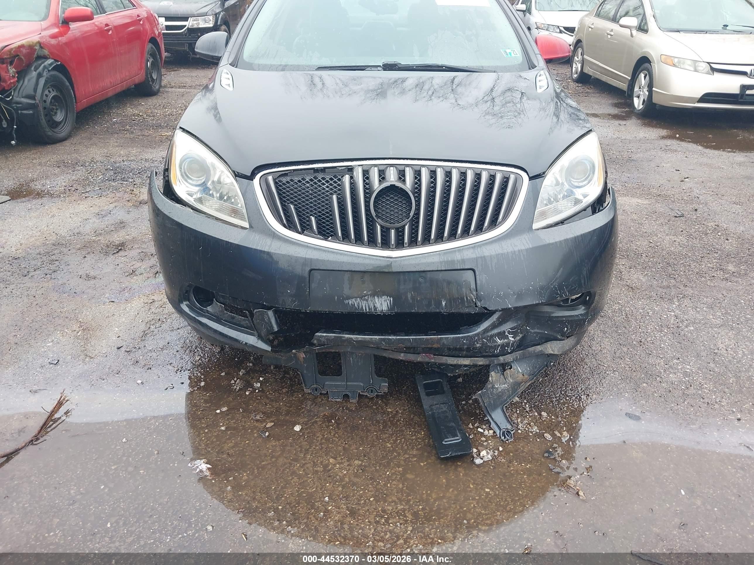 2015 Buick Verano   Серый vin: 1G4PP5SK6F4137947