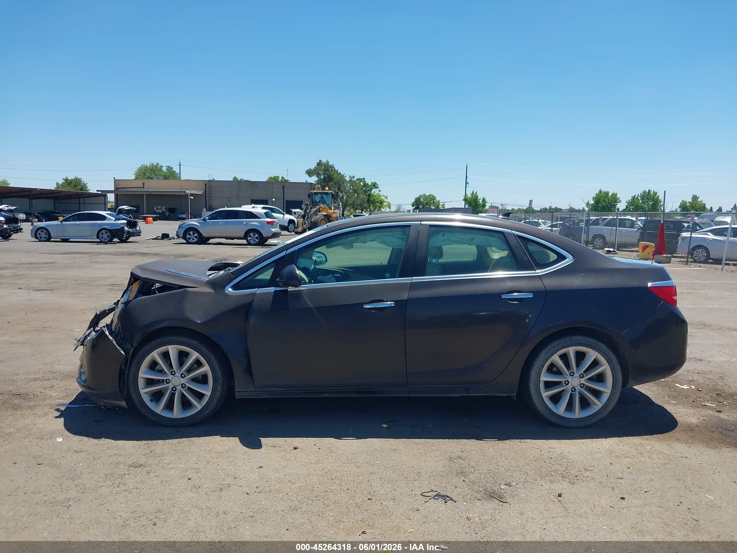 2013 Buick Verano   Brown vin: 1G4PP5SK7D4125271