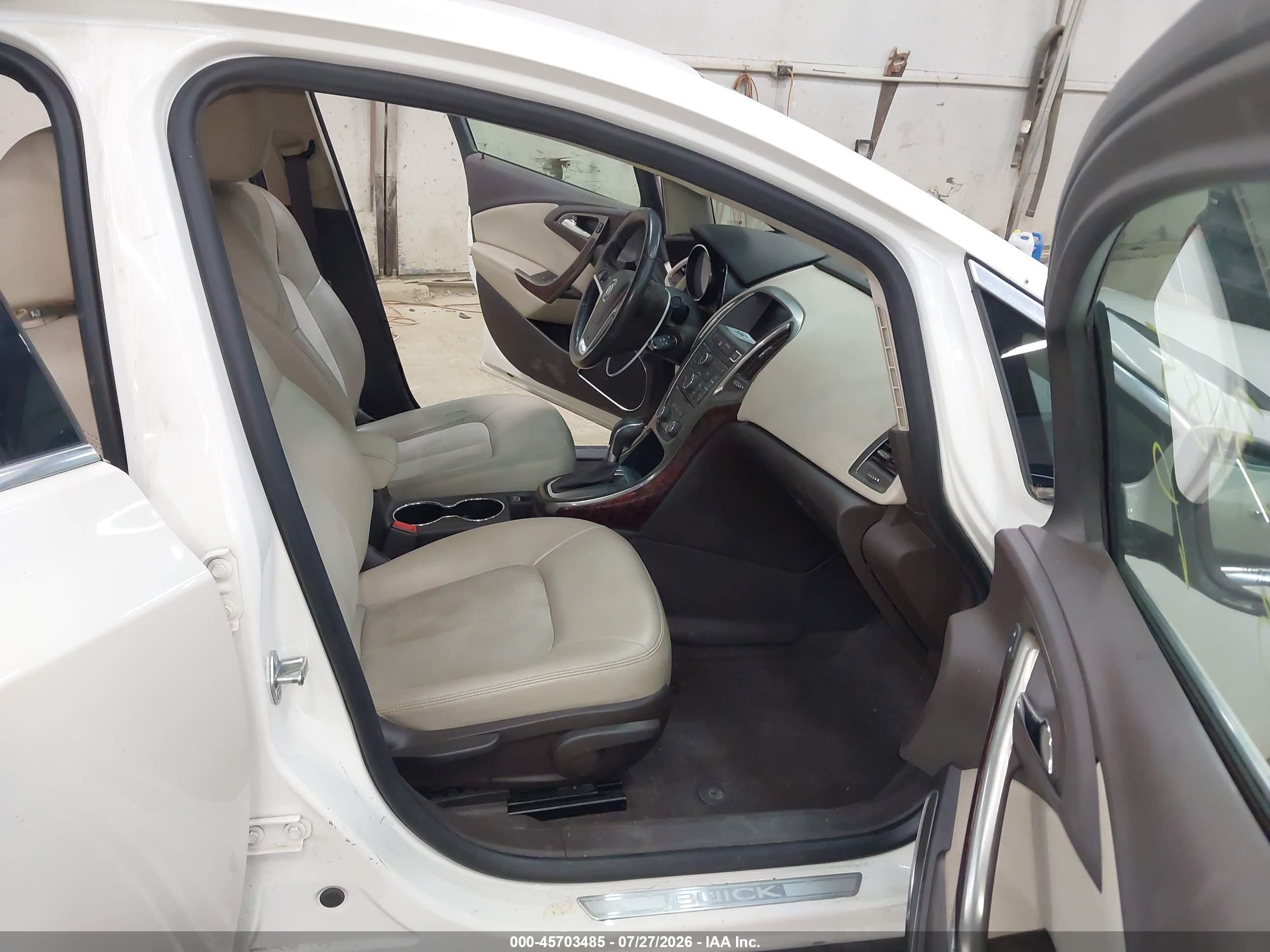 2013 Buick Verano White vin: 1G4PP5SK7D4244471