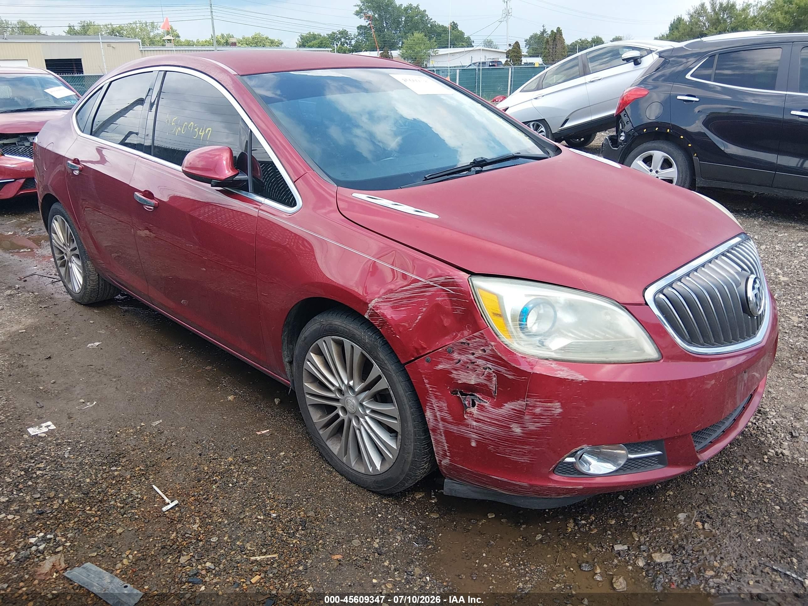 2014 Buick Verano   Red vin: 1G4PP5SK7E4182197