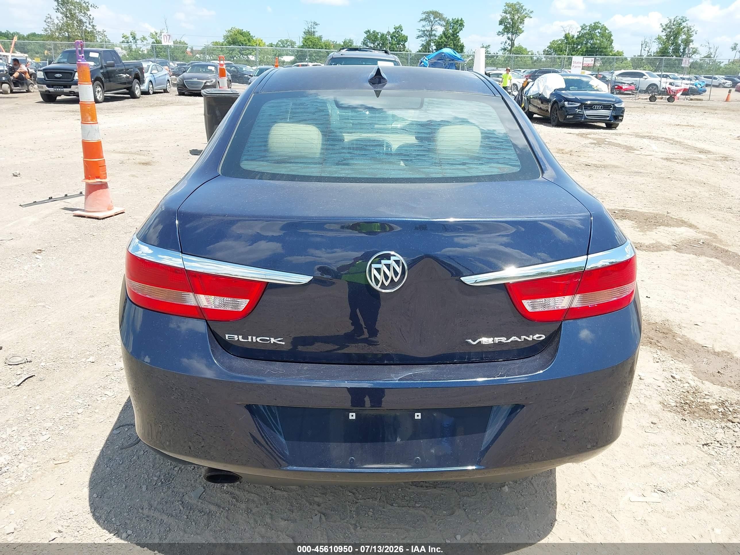 2015 Buick Verano   Dark Blue vin: 1G4PP5SK7F4214714