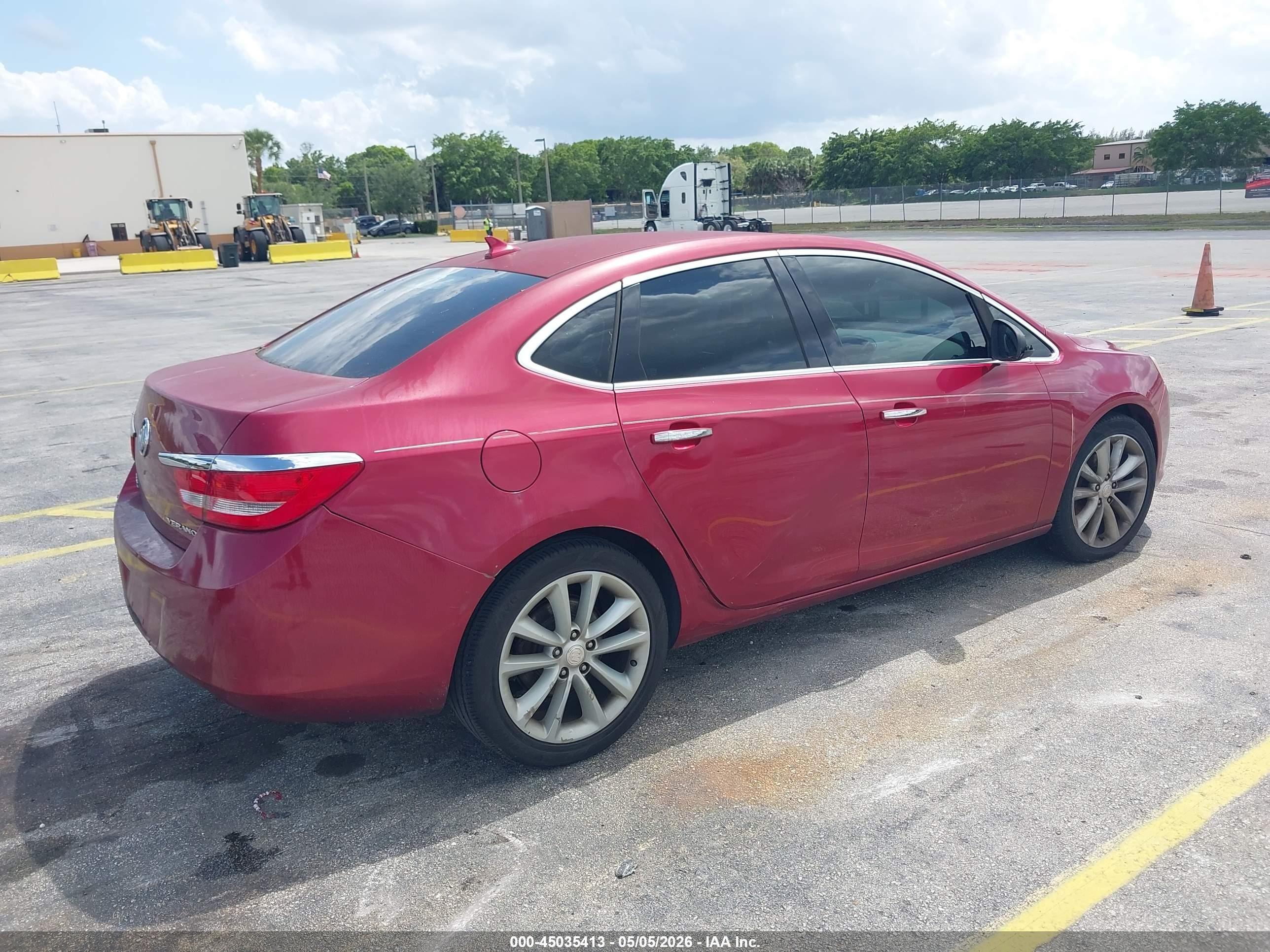 2012 Buick Verano   Красный vin: 1G4PP5SK8C4198809
