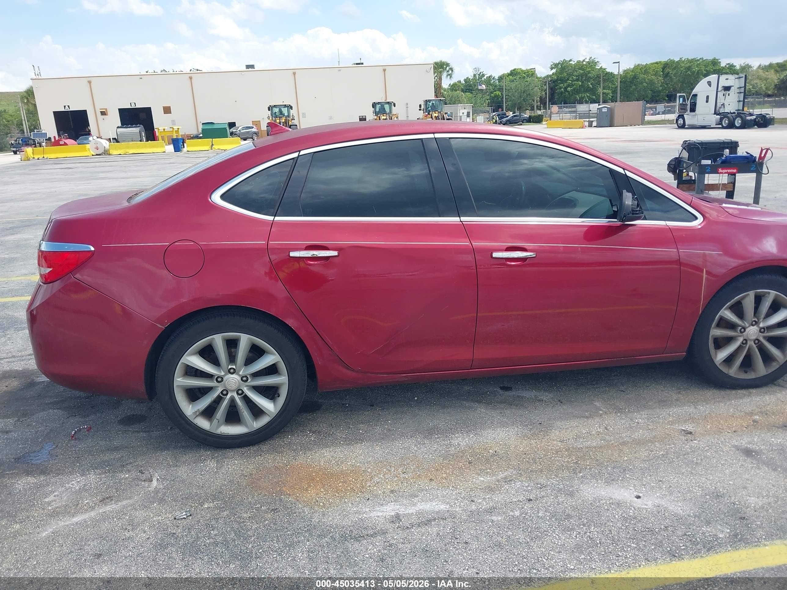 2012 Buick Verano   Красный vin: 1G4PP5SK8C4198809