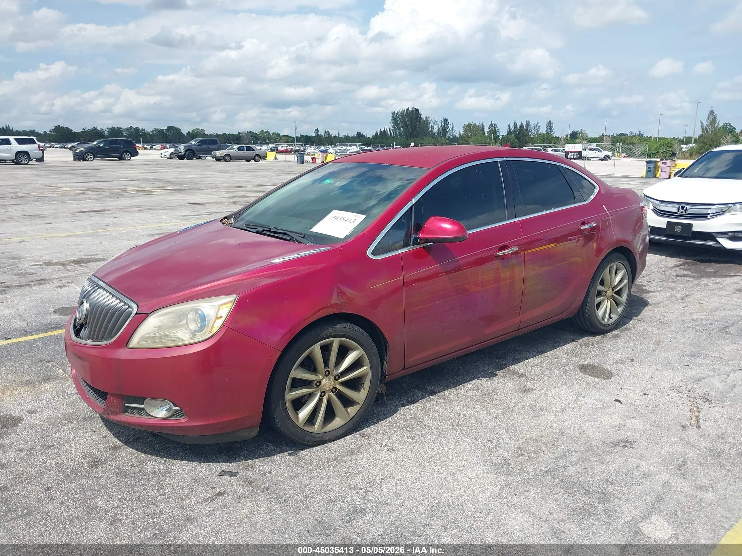 2012 Buick Verano   Красный vin: 1G4PP5SK8C4198809