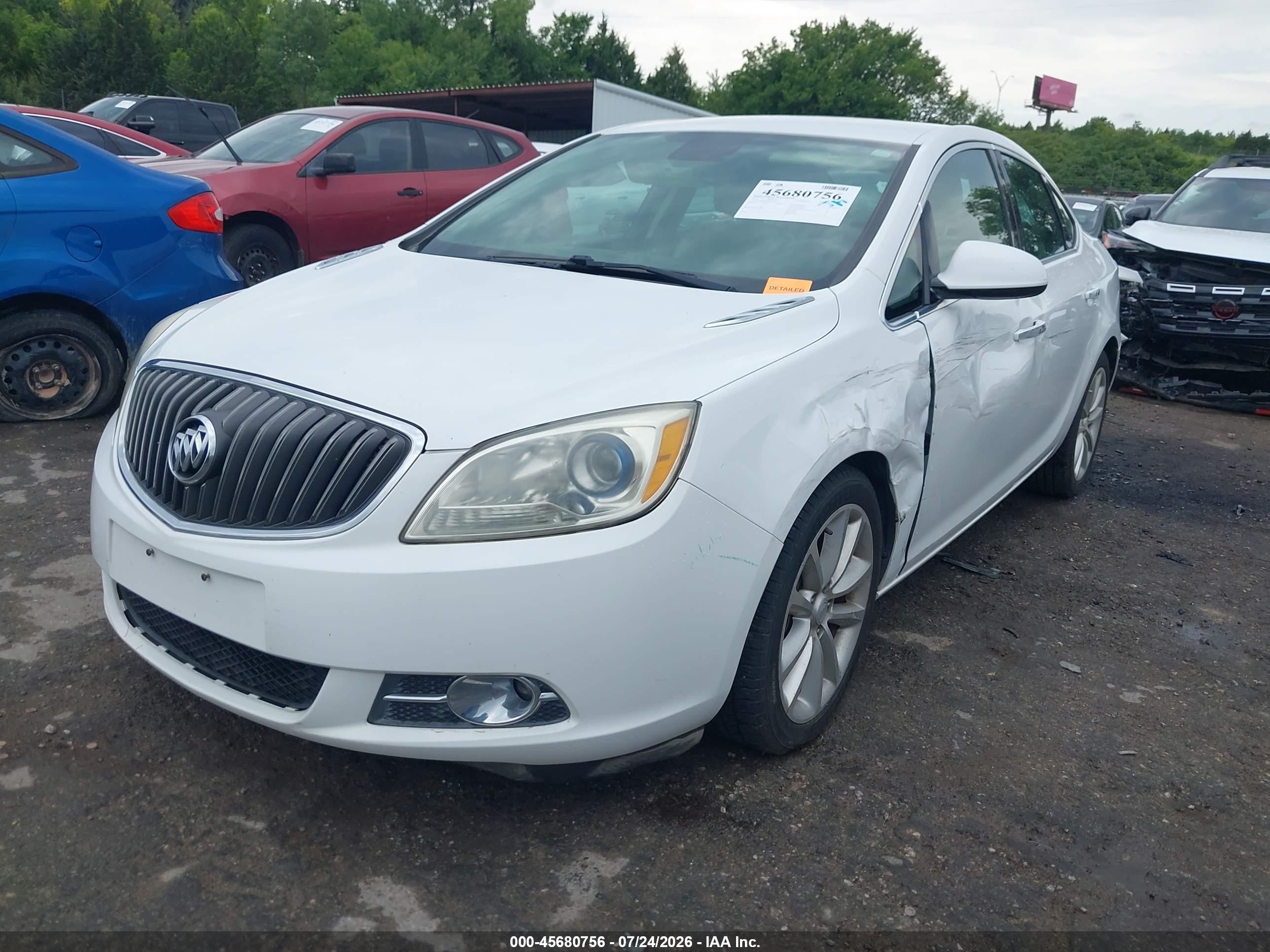 2013 Buick Verano   White vin: 1G4PP5SK8D4165469
