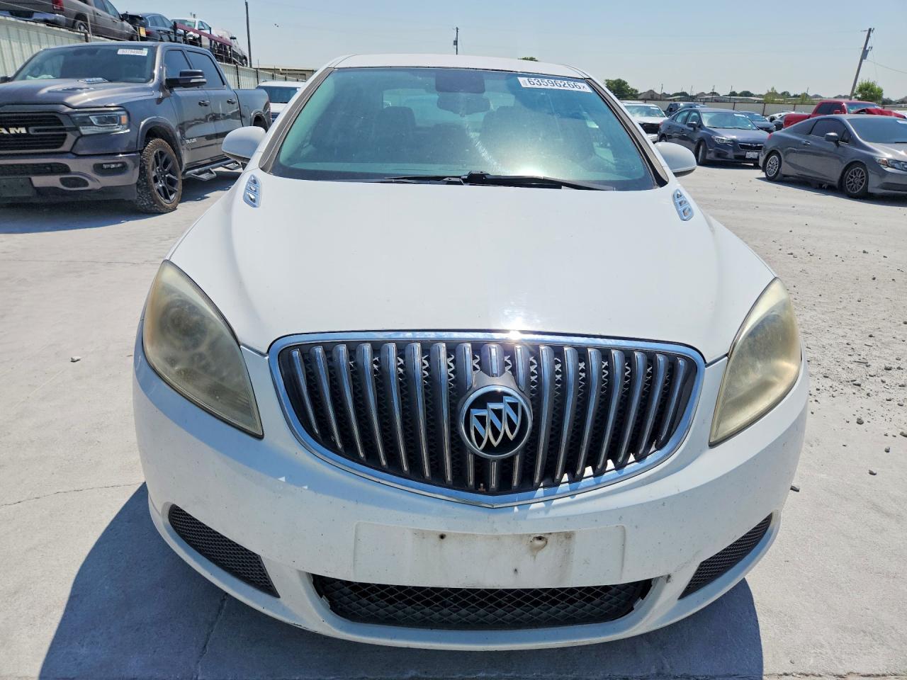 2015 Buick Verano Белый vin: 1G4PP5SK8F4174675