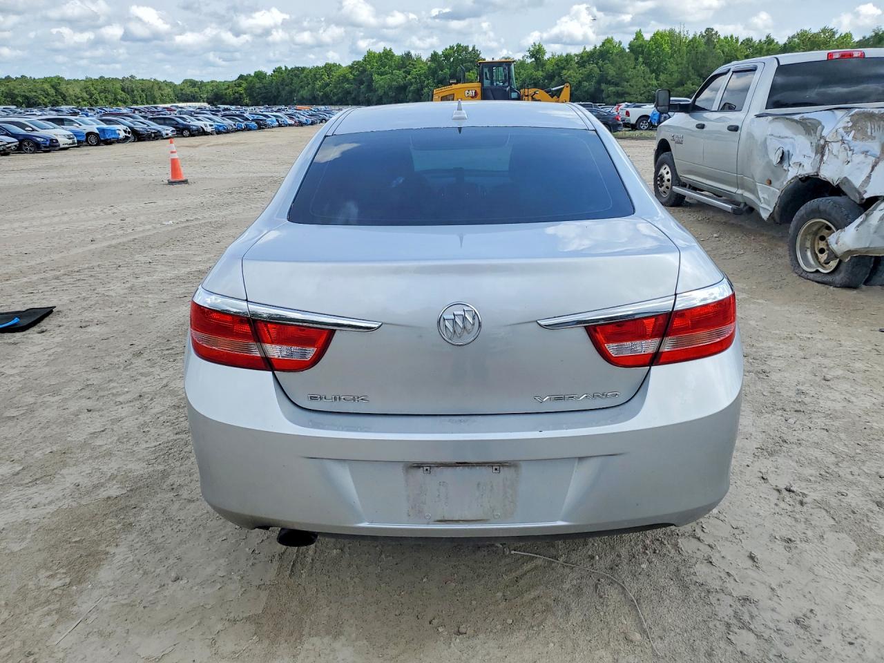 2013 Buick Verano Silver vin: 1G4PP5SK9D4230197