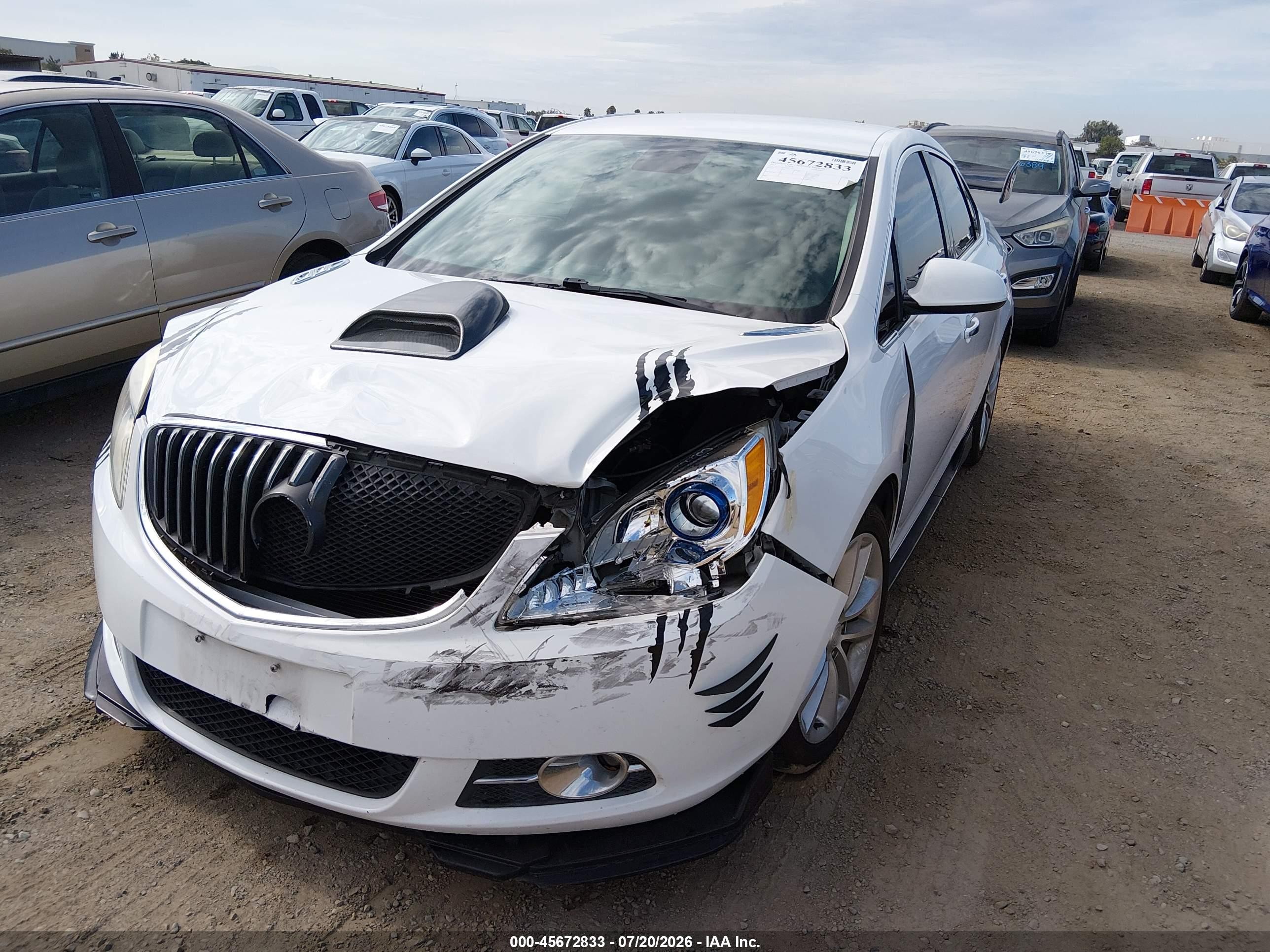 2013 Buick Verano   White vin: 1G4PP5SK9D4255925