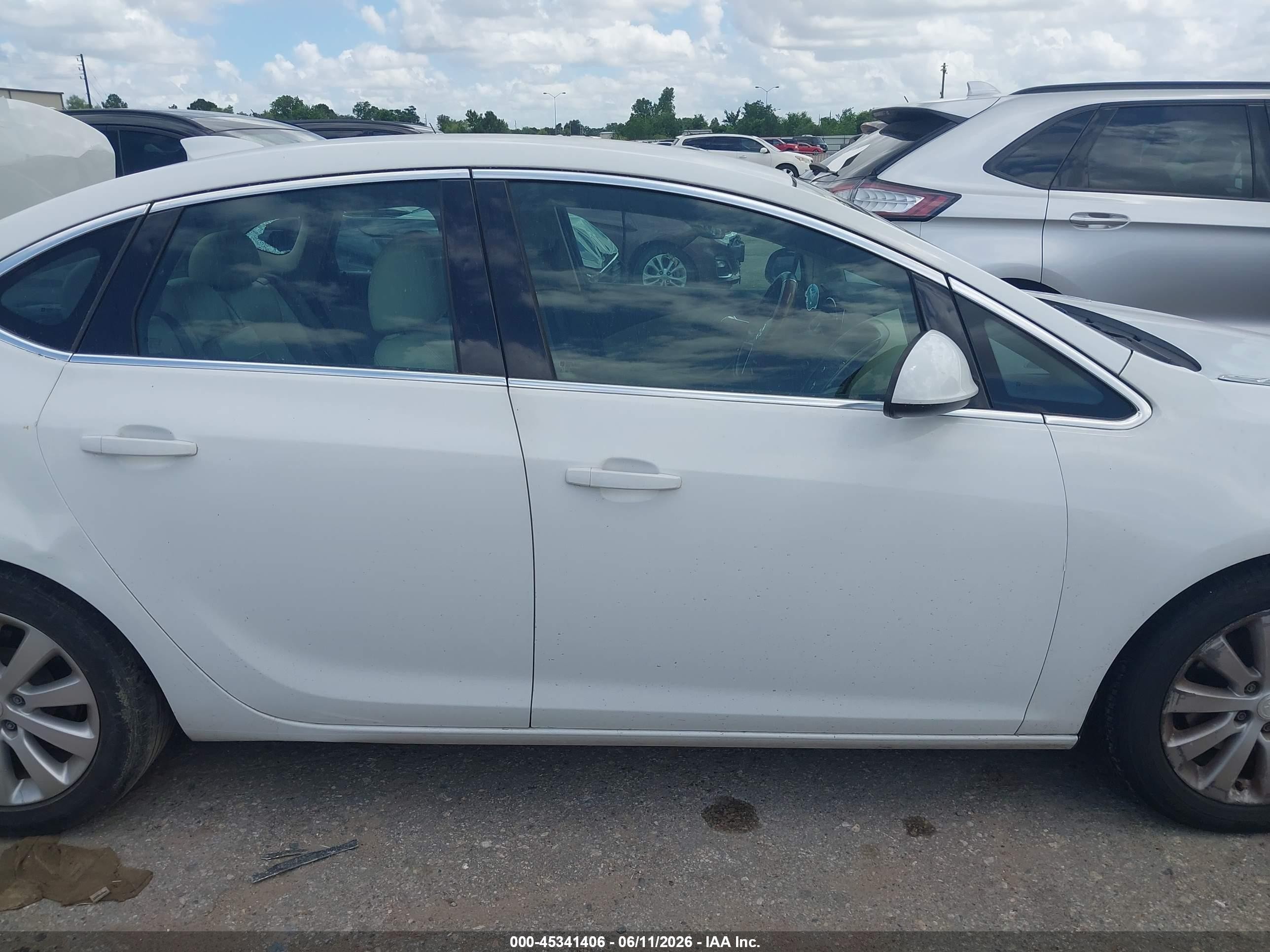 2015 Buick Verano   White vin: 1G4PP5SK9F4127431