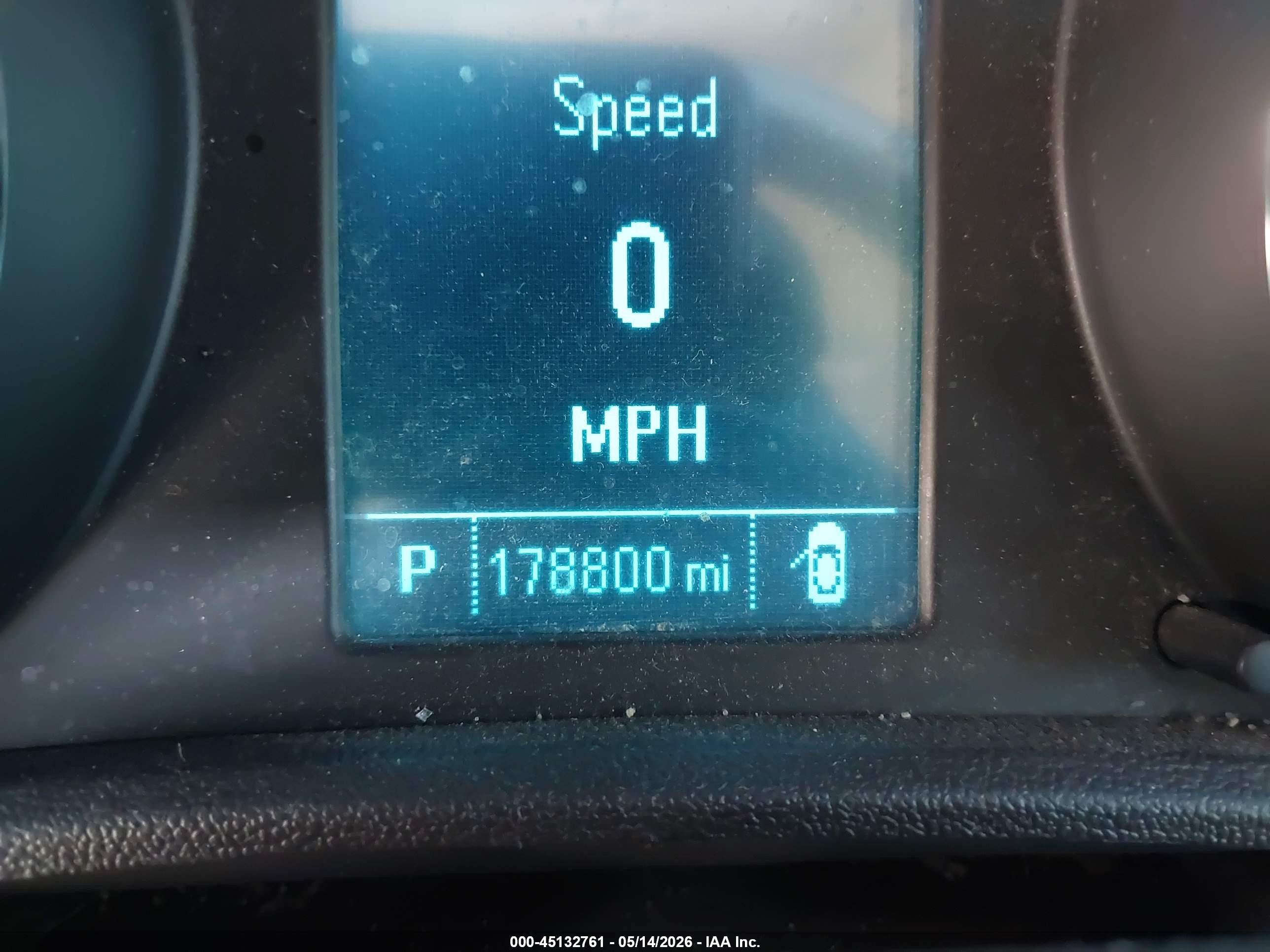 2015 Buick Verano   Red vin: 1G4PP5SK9F4139787