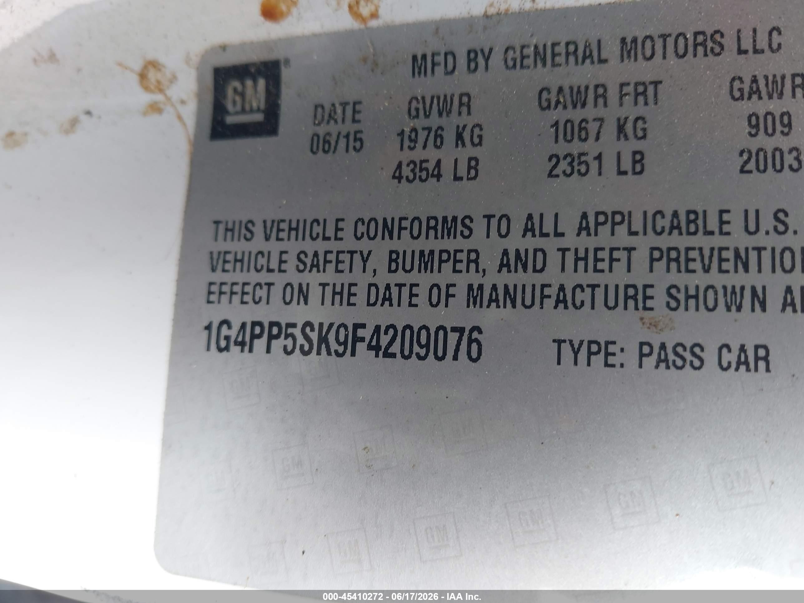2015 Buick Verano   White vin: 1G4PP5SK9F4209076