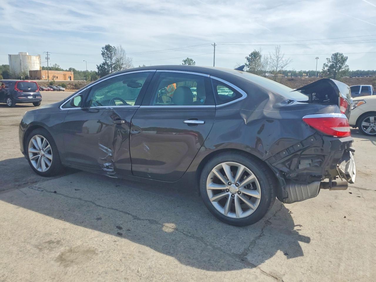 2013 Buick Verano Коричневый vin: 1G4PP5SKXD4244738