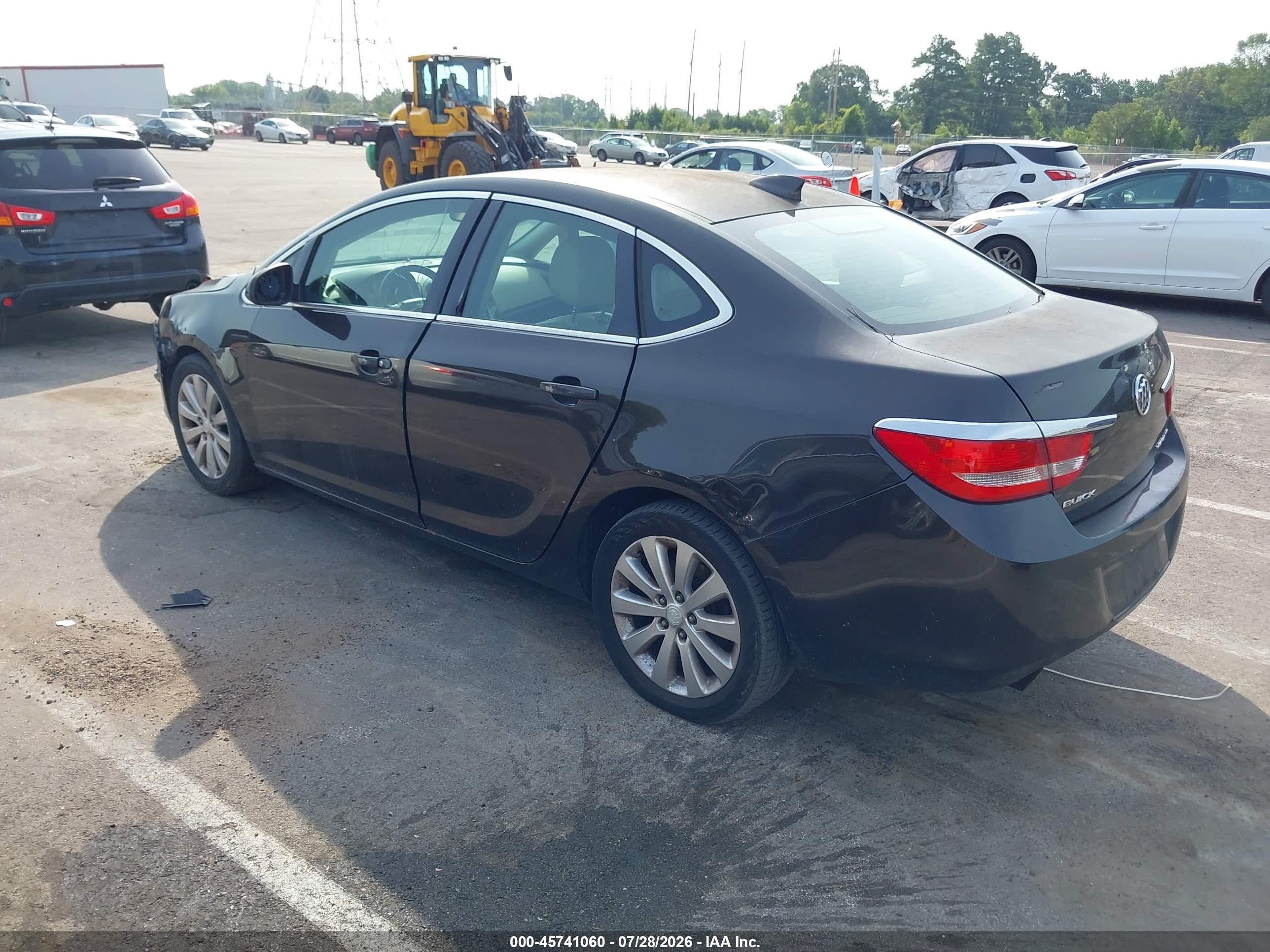 2015 Buick Verano   Коричневый vin: 1G4PP5SKXF4217333
