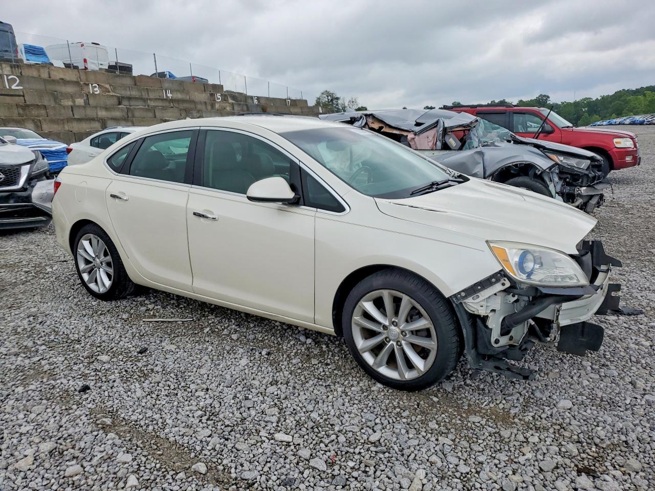 2012 Buick Verano Convenience Кремовый vin: 1G4PR5SK0C4145614