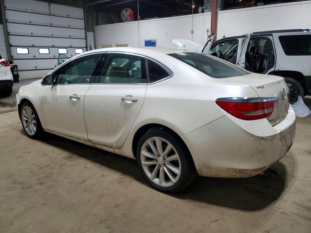 2013 Buick Verano Convenience Кремовый vin: 1G4PR5SK0D4153035