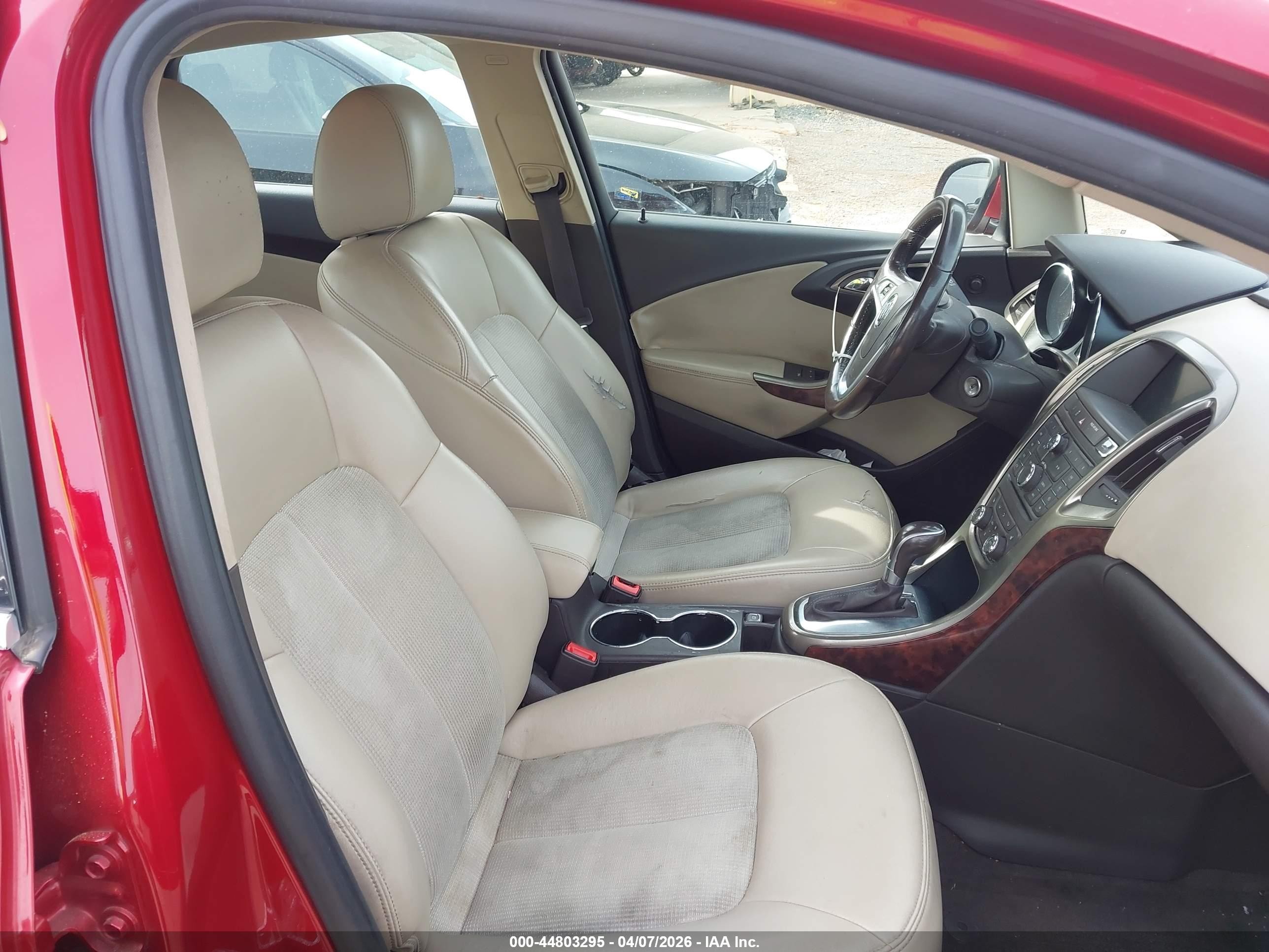 2014 Buick Verano Convenience Group Красный vin: 1G4PR5SK0E4119226