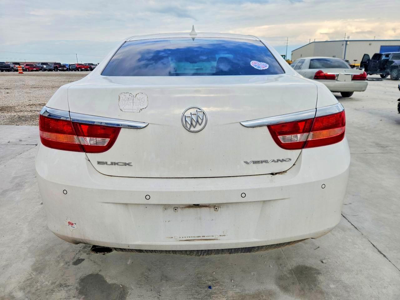 2014 Buick Verano Convenience White vin: 1G4PR5SK0E4141596