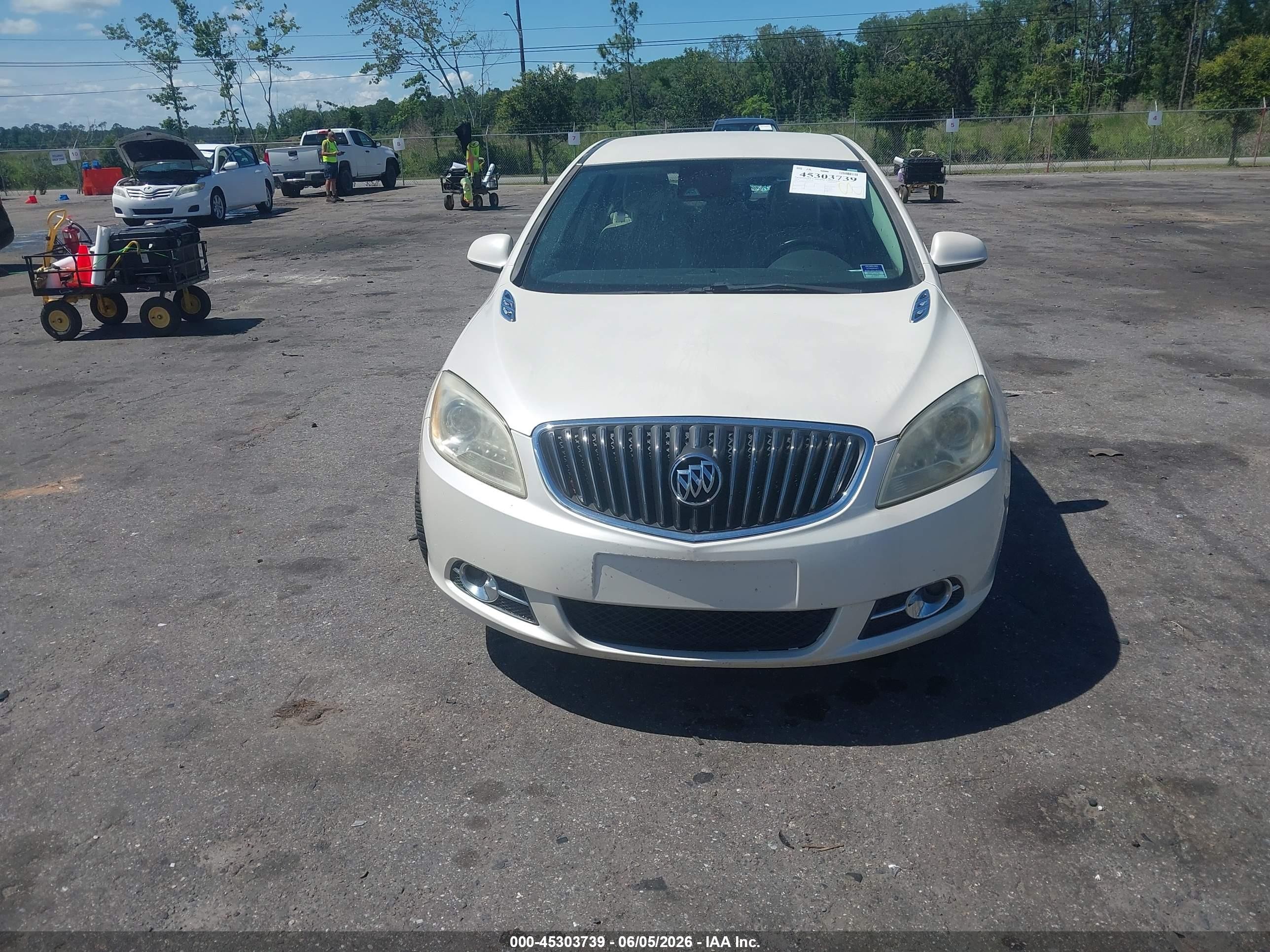 2014 Buick Verano Convenience Group Cream vin: 1G4PR5SK0E4193357