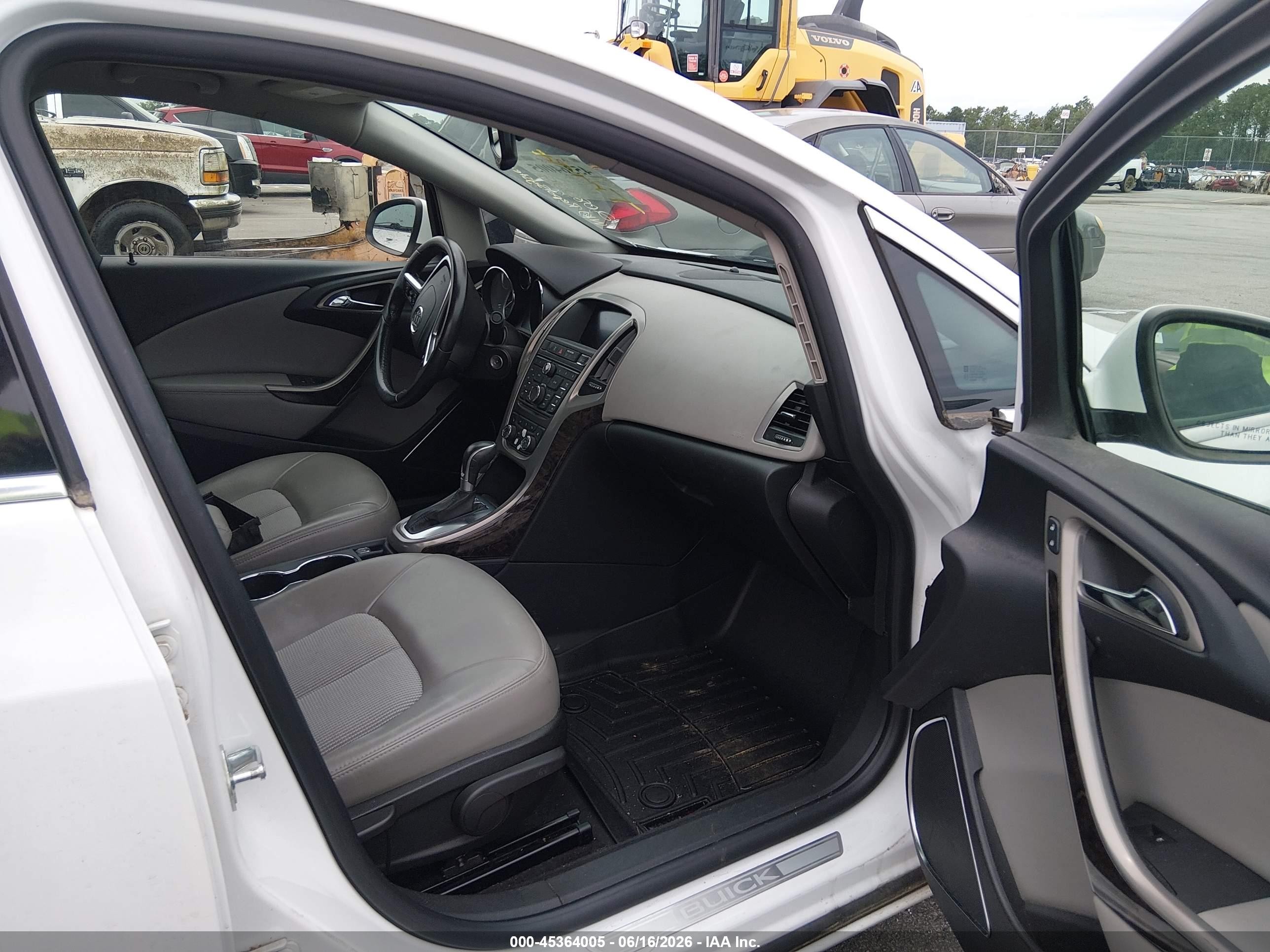 2015 Buick Verano Convenience Group White vin: 1G4PR5SK0F4208229