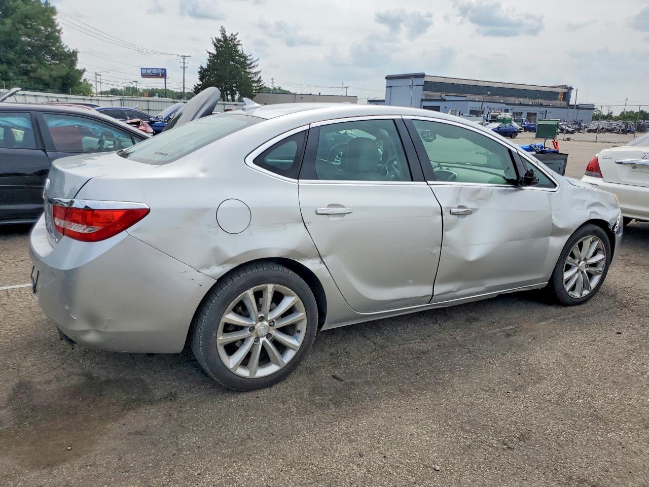 2014 Buick Verano Convenience Silver vin: 1G4PR5SK2E4170162