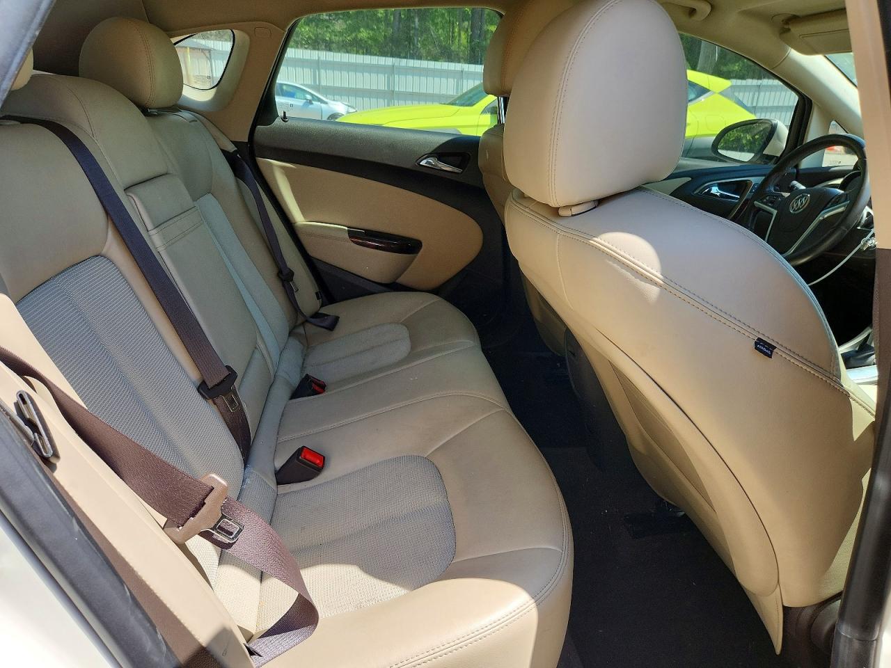 2014 Buick Verano Convenience White vin: 1G4PR5SK2E4174261