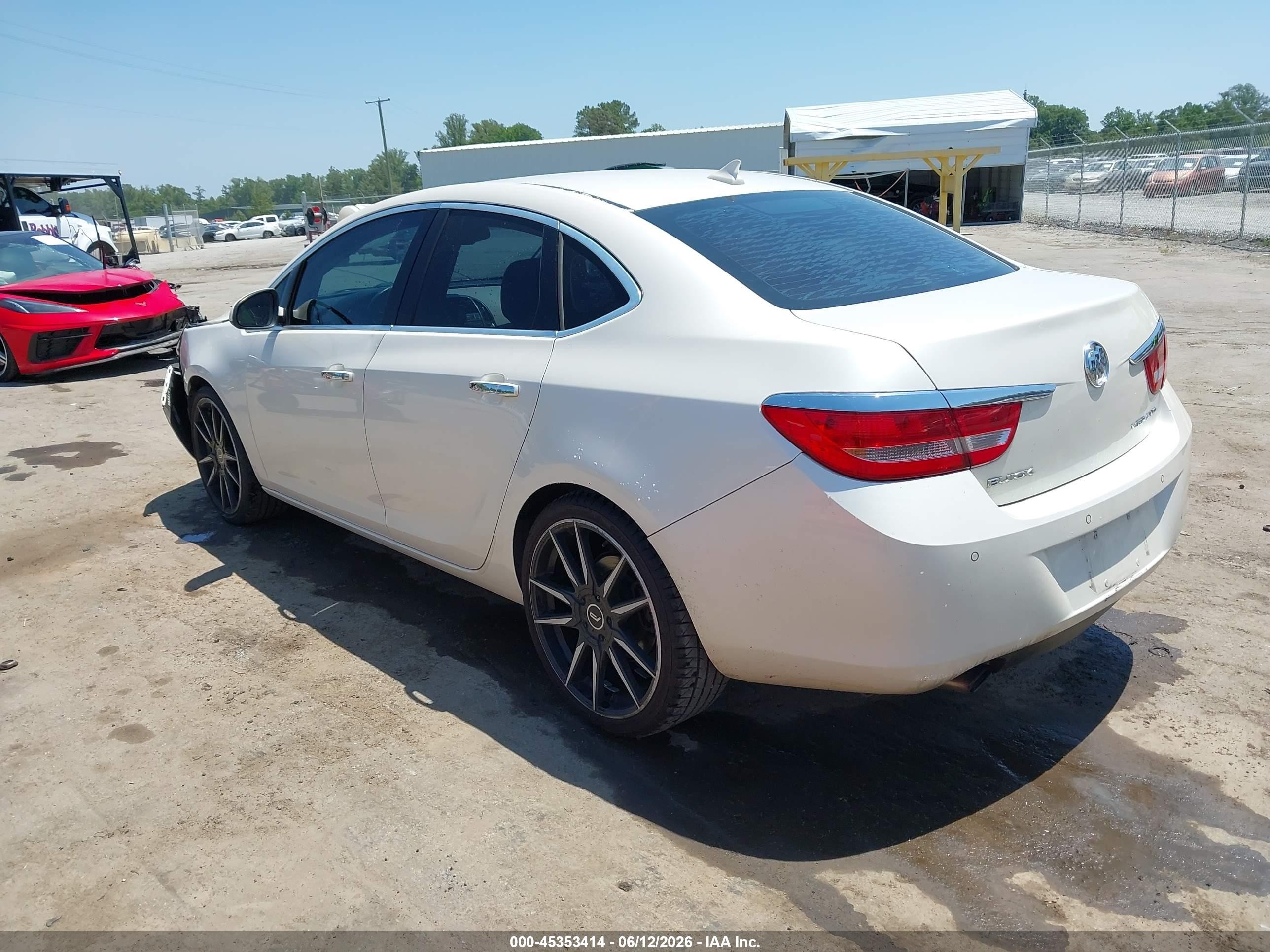 2014 Buick Verano Convenience Group White vin: 1G4PR5SK2E4203547