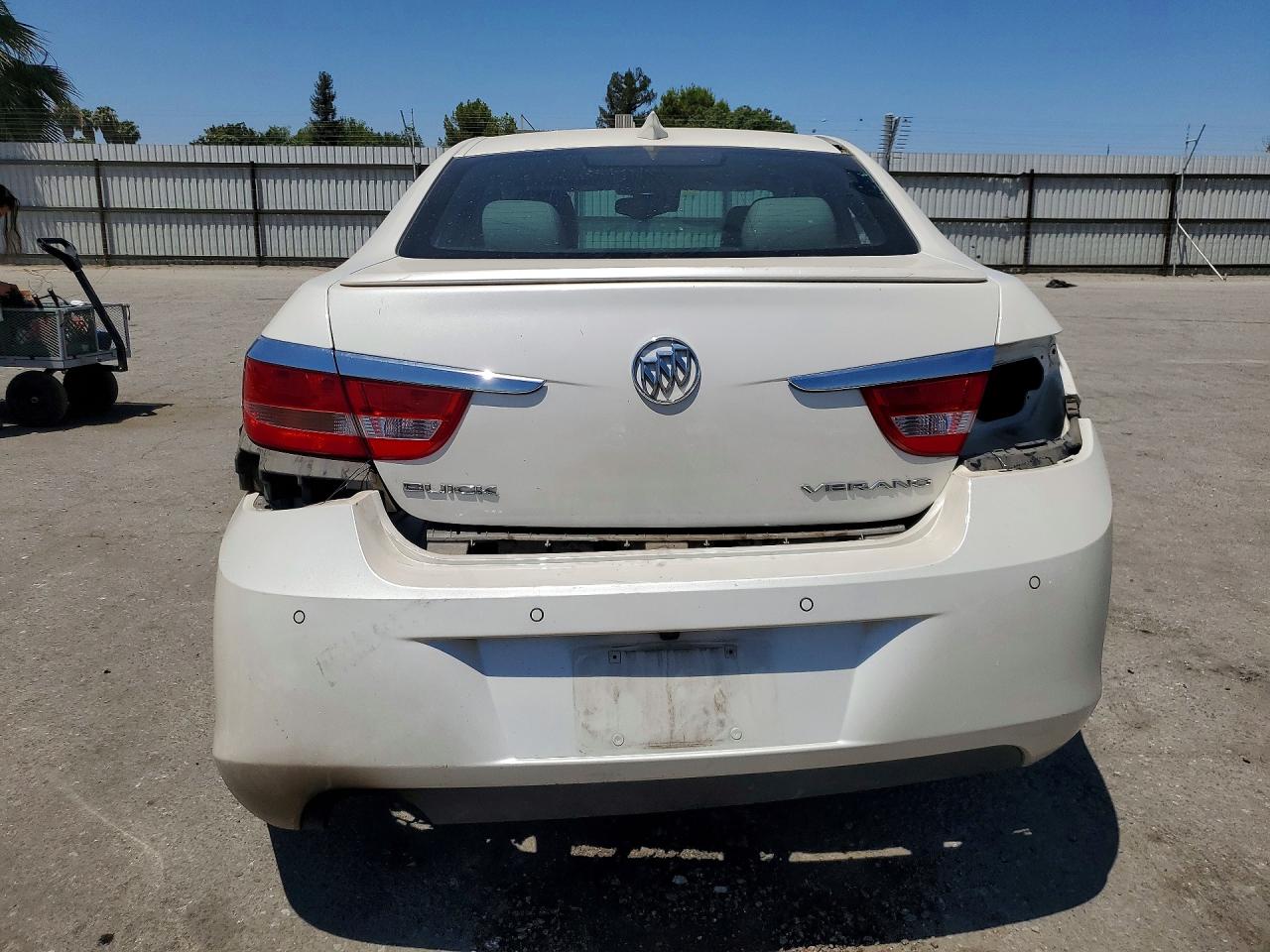 2015 Buick Verano Convenience White vin: 1G4PR5SK2F4184807