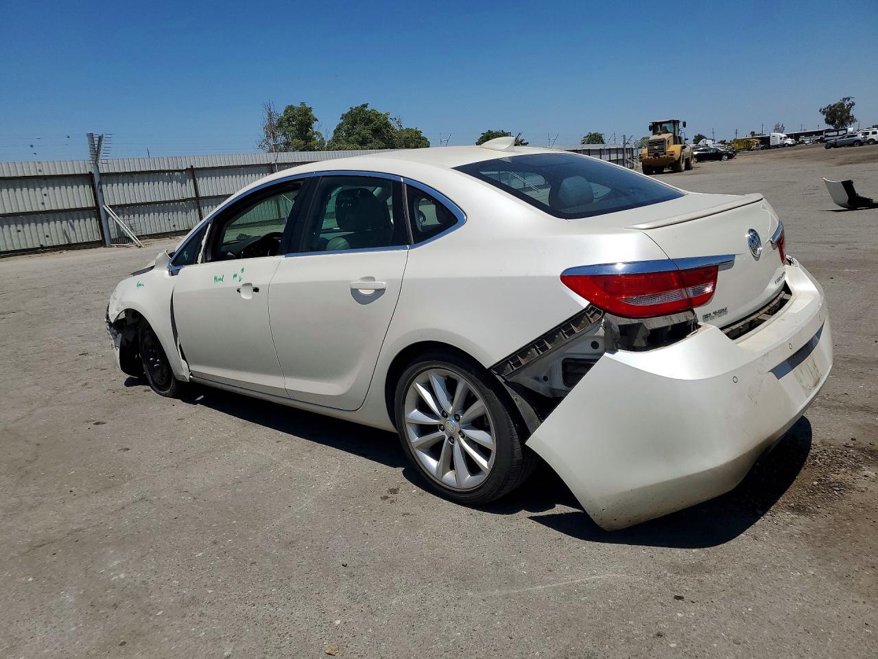 2015 Buick Verano Convenience White vin: 1G4PR5SK2F4184807