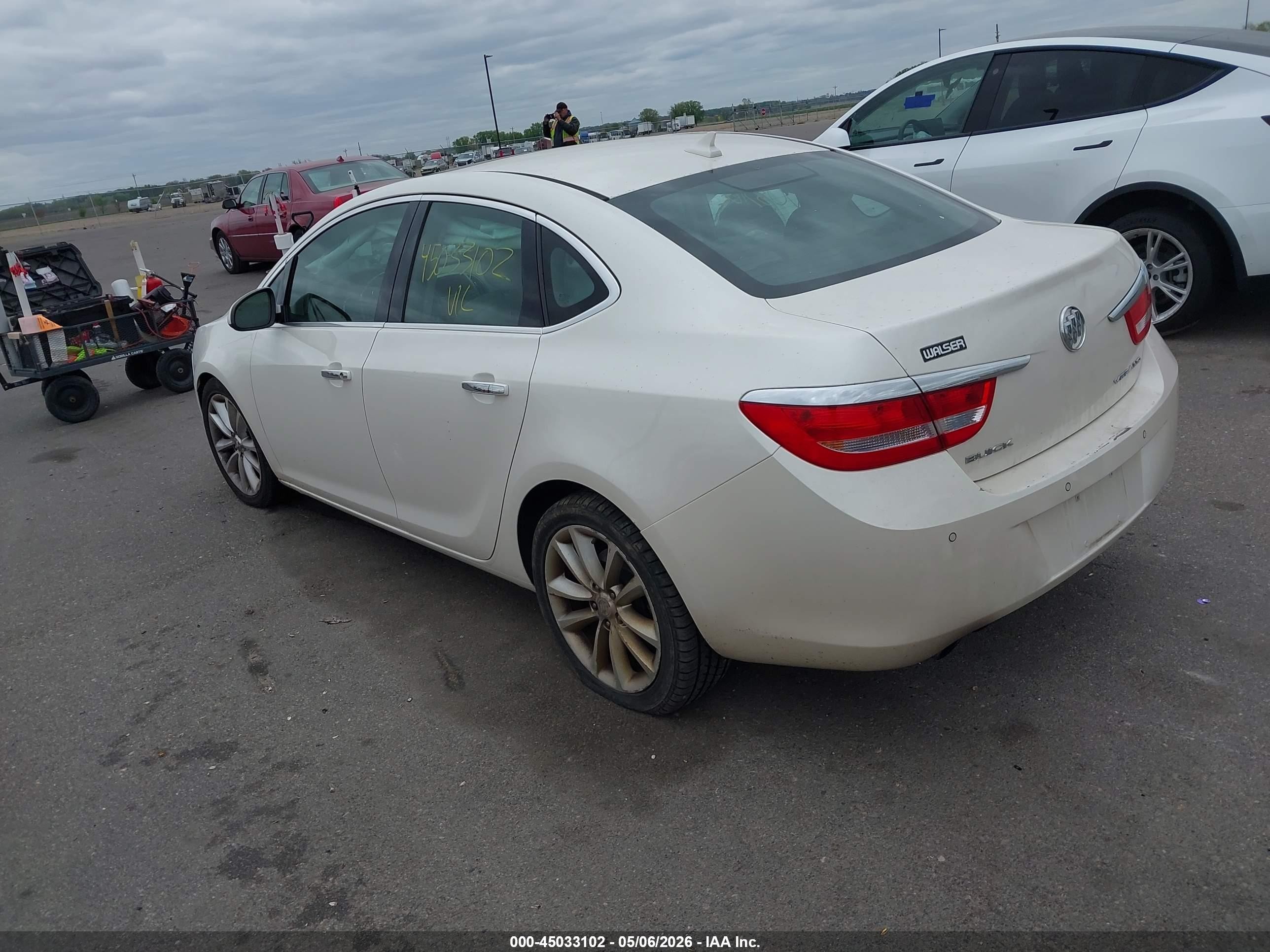 2012 Buick Verano Convenience Group White vin: 1G4PR5SK3C4201531