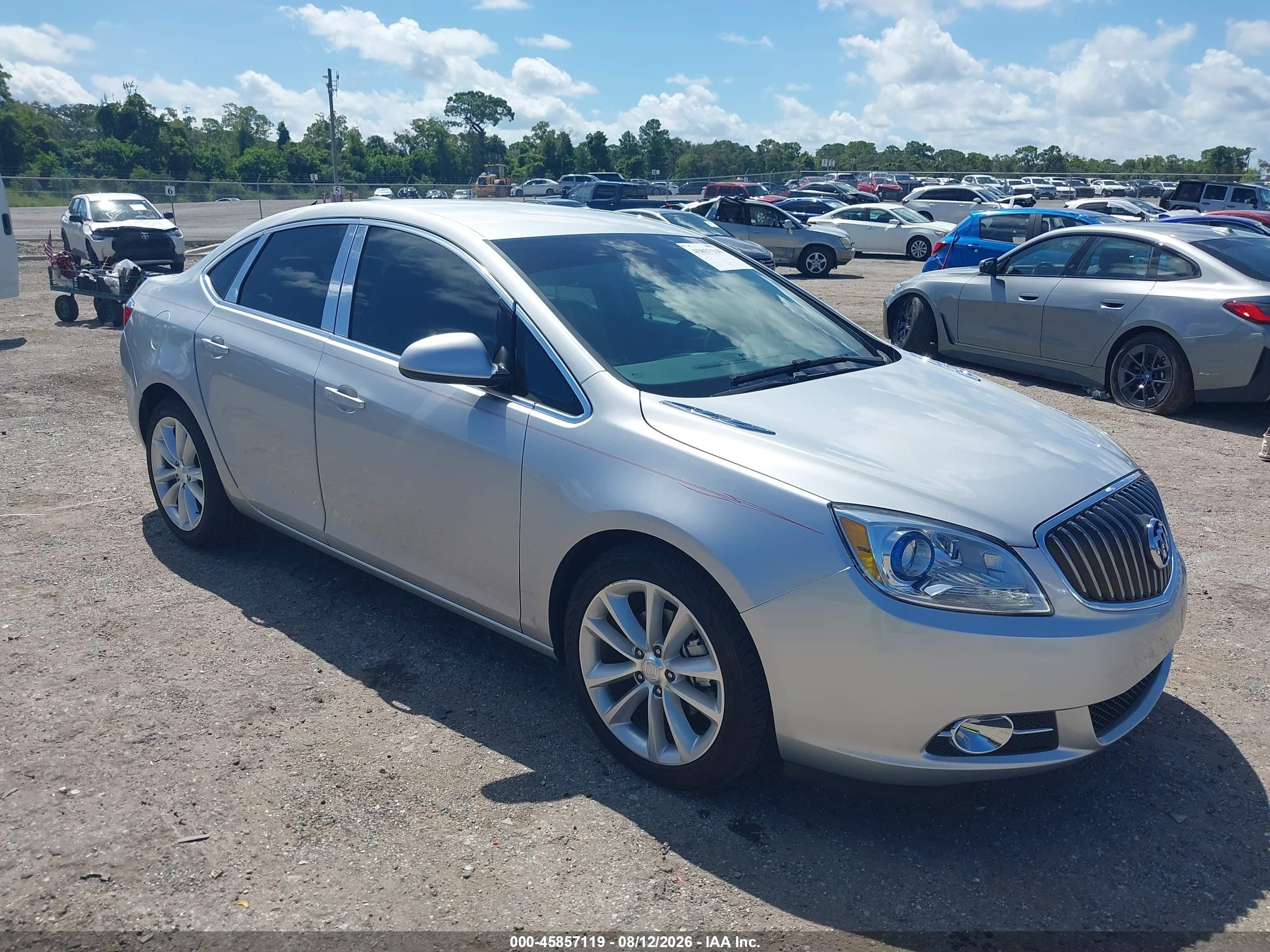 2015 Buick Verano Convenience Group Серебряный vin: 1G4PR5SK3F4183147
