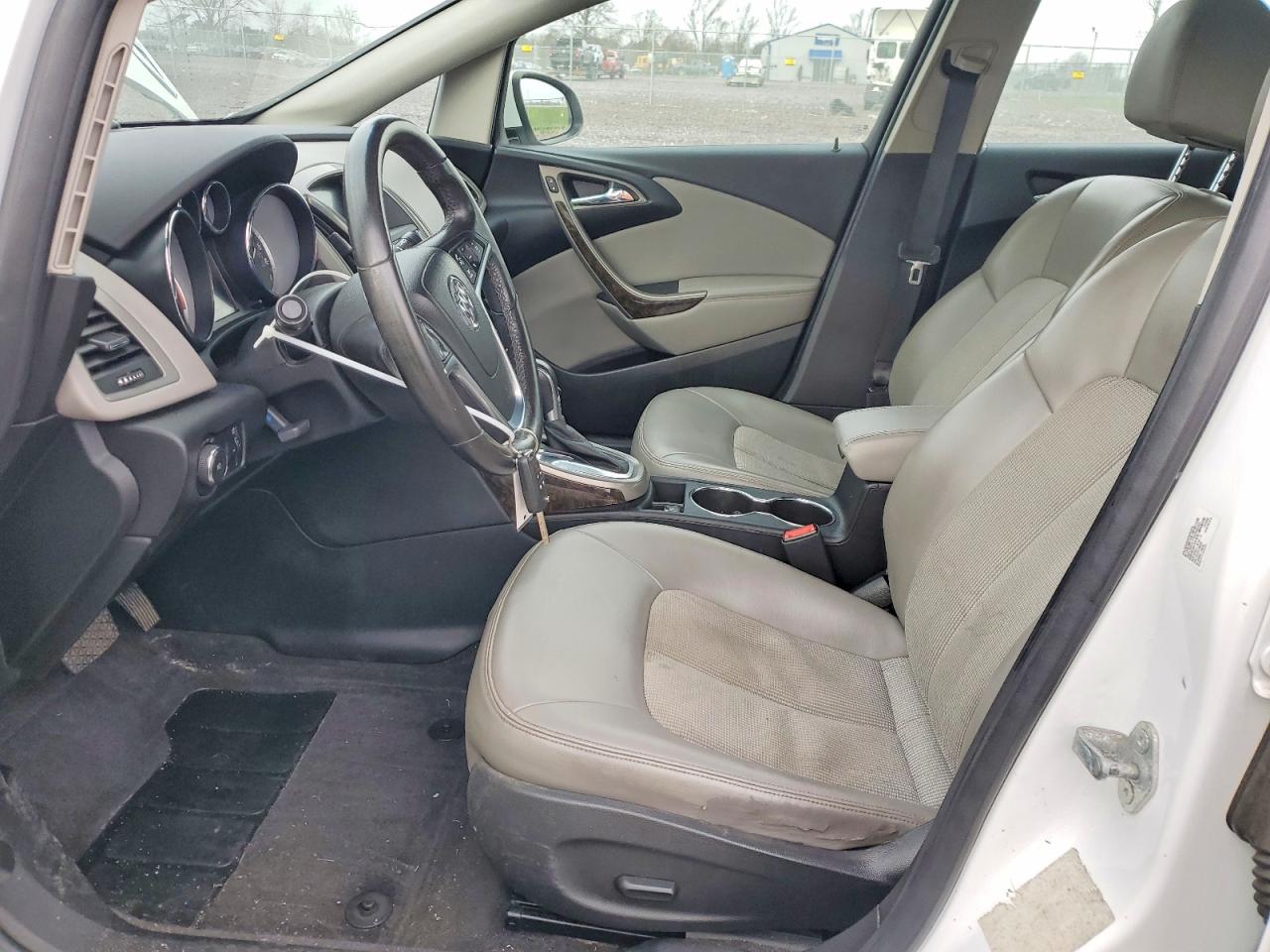 2012 Buick Verano Convenience White vin: 1G4PR5SK4C4176672
