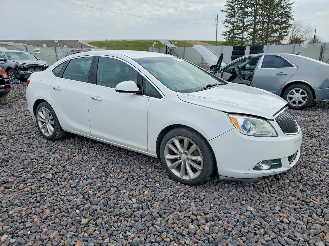 2012 Buick Verano Convenience White vin: 1G4PR5SK4C4176672