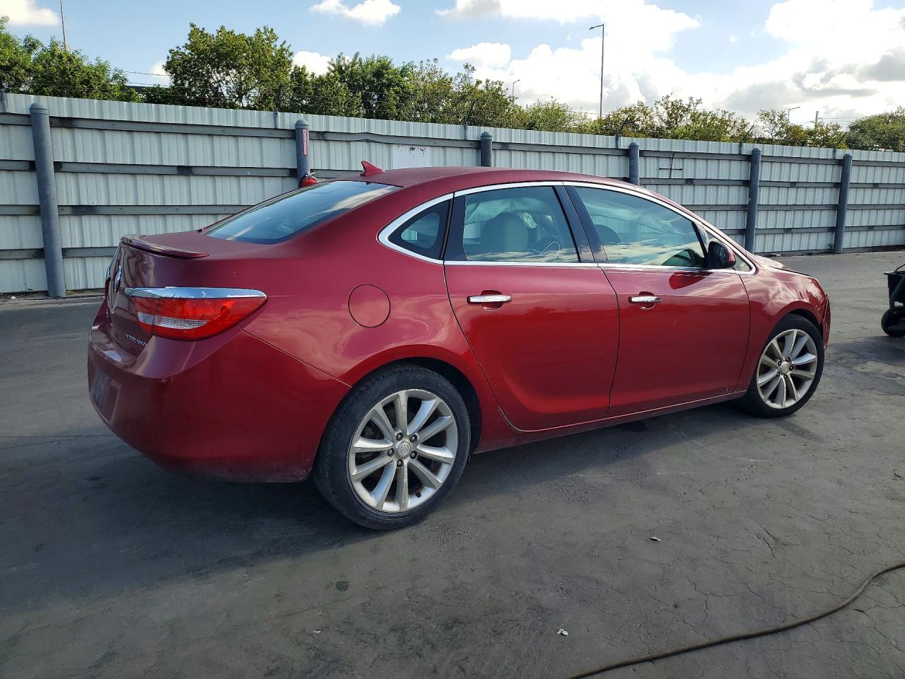 2013 Buick Verano Convenience Бордовый vin: 1G4PR5SK4D4224799