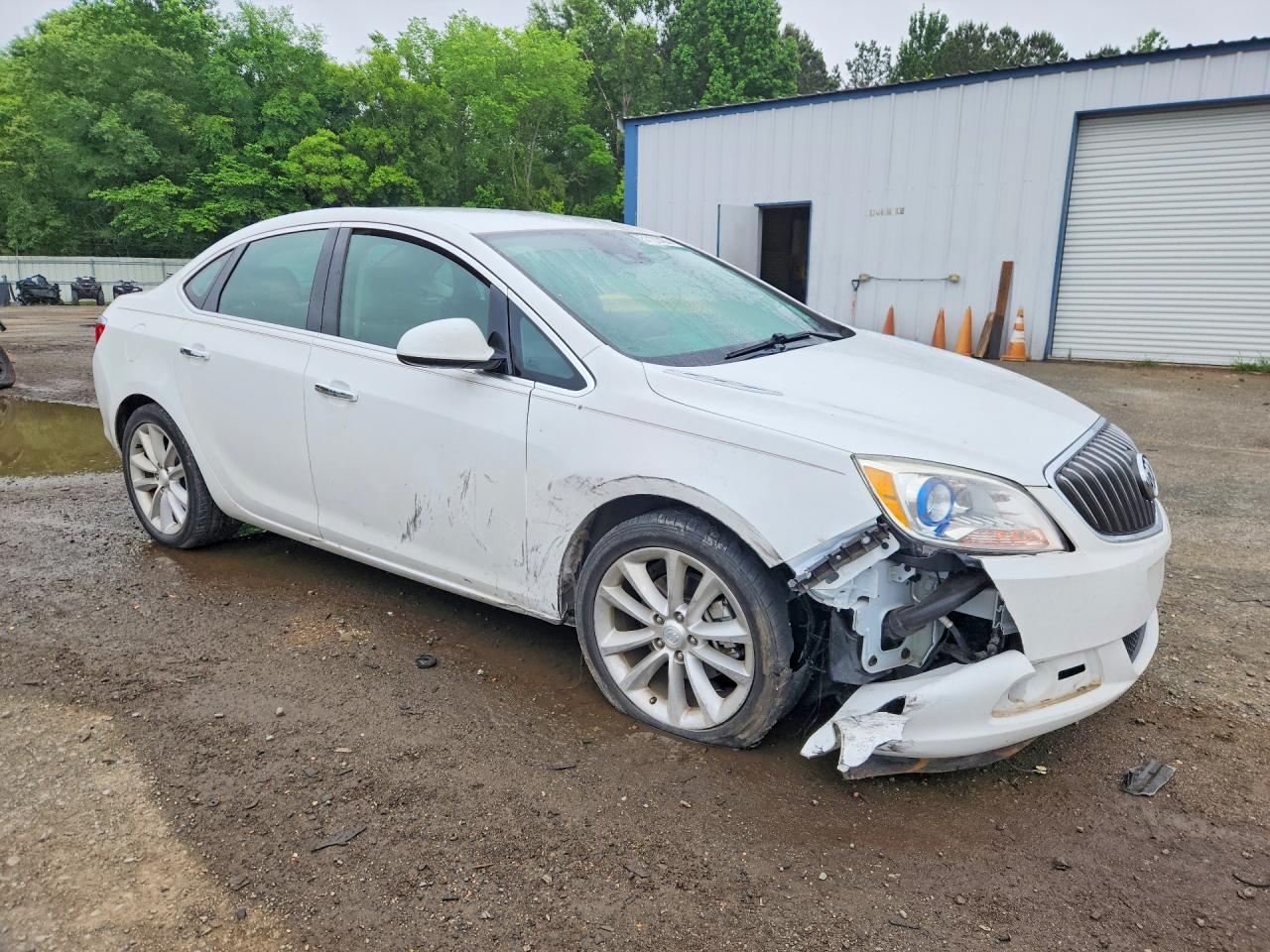 2014 Buick Verano Convenience Белый vin: 1G4PR5SK4E4163536