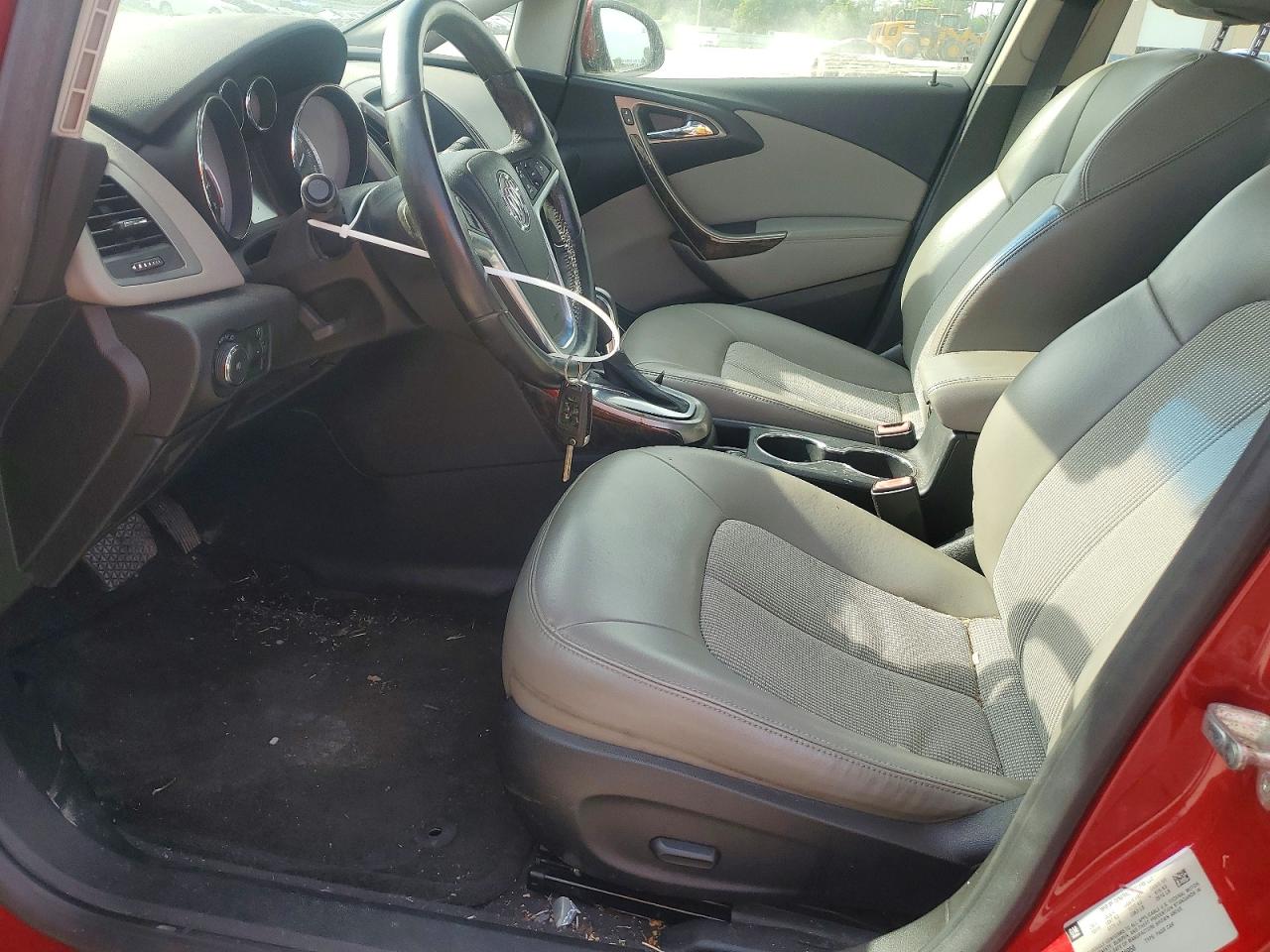 2012 Buick Verano Convenience Red vin: 1G4PR5SK5C4136956