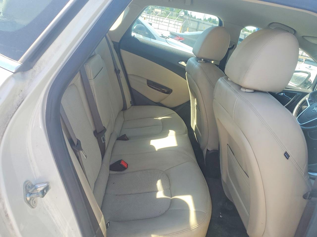 2013 Buick Verano Convenience Cream vin: 1G4PR5SK5D4112111