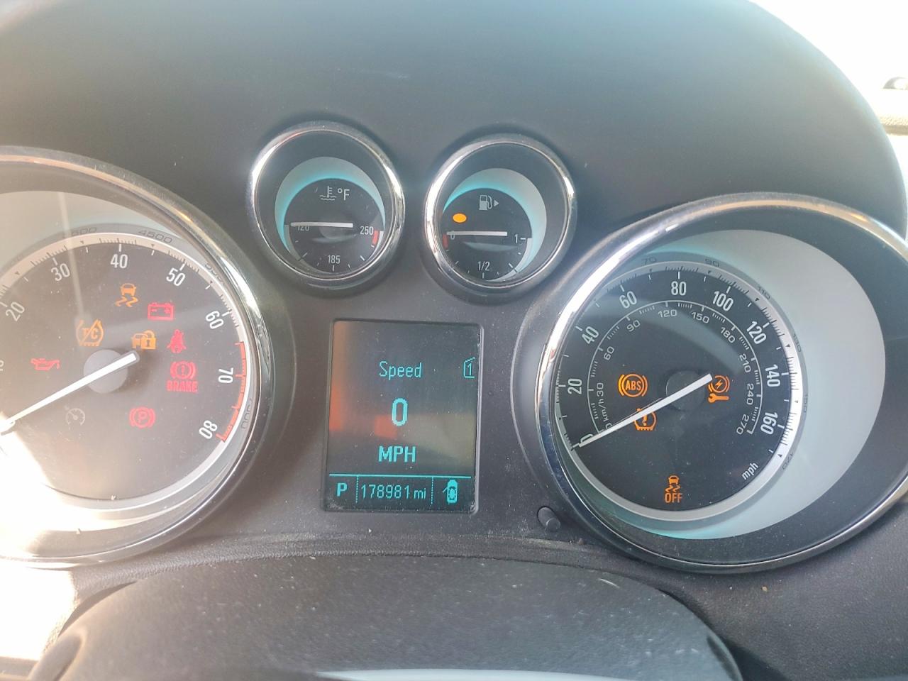 2013 Buick Verano Convenience Cream vin: 1G4PR5SK5D4112111