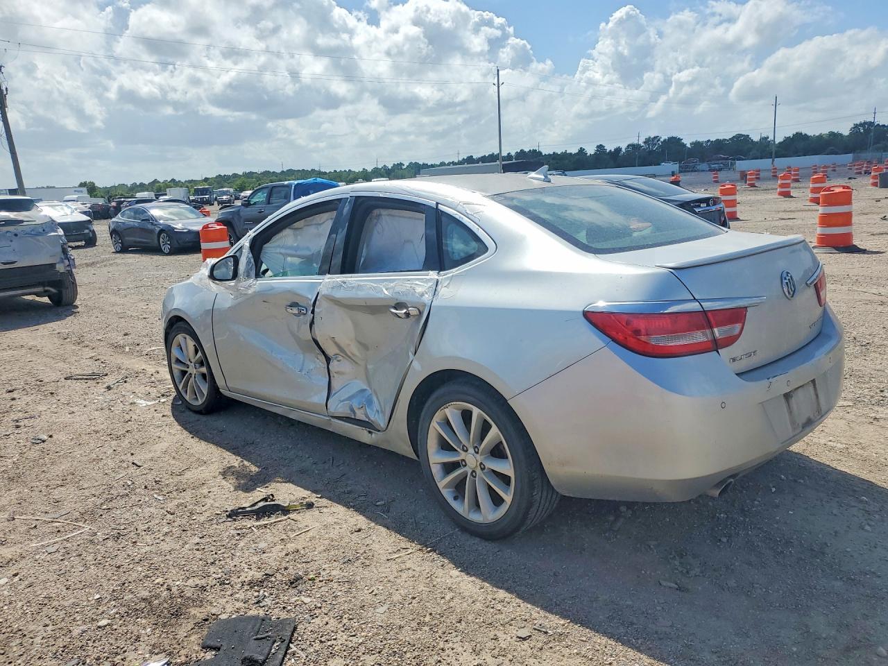 2013 Buick Verano Convenience Silver vin: 1G4PR5SK5D4187391