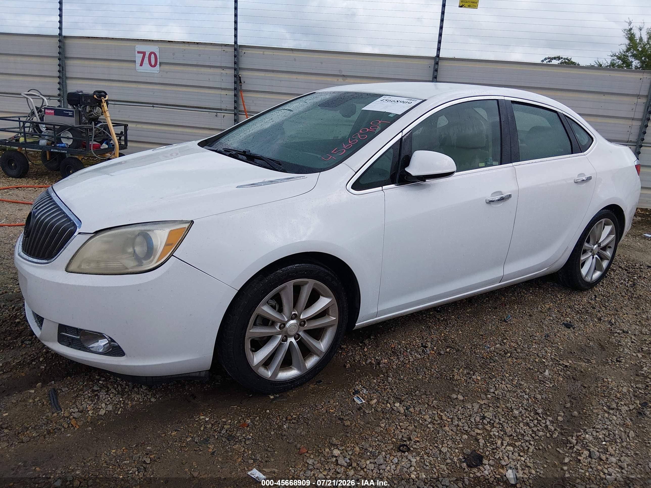 2013 Buick Verano Convenience Group Белый vin: 1G4PR5SK5D4211172