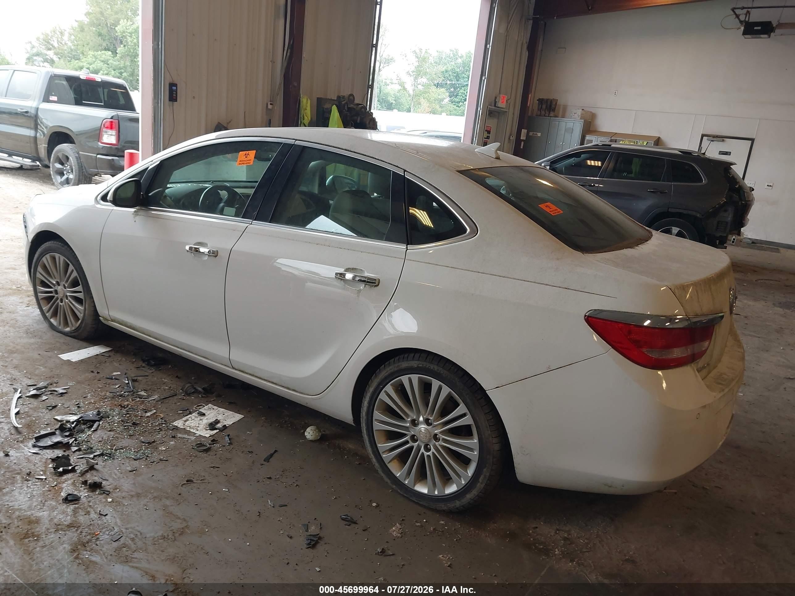 2013 Buick Verano Convenience Group Белый vin: 1G4PR5SK5D4246553