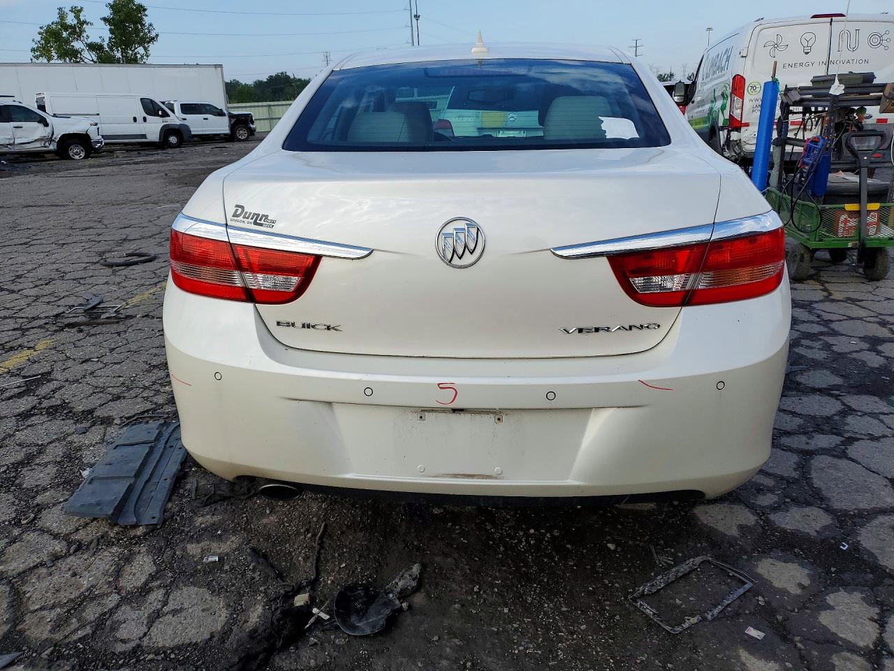 2014 Buick Verano Convenience Белый vin: 1G4PR5SK5E4230564