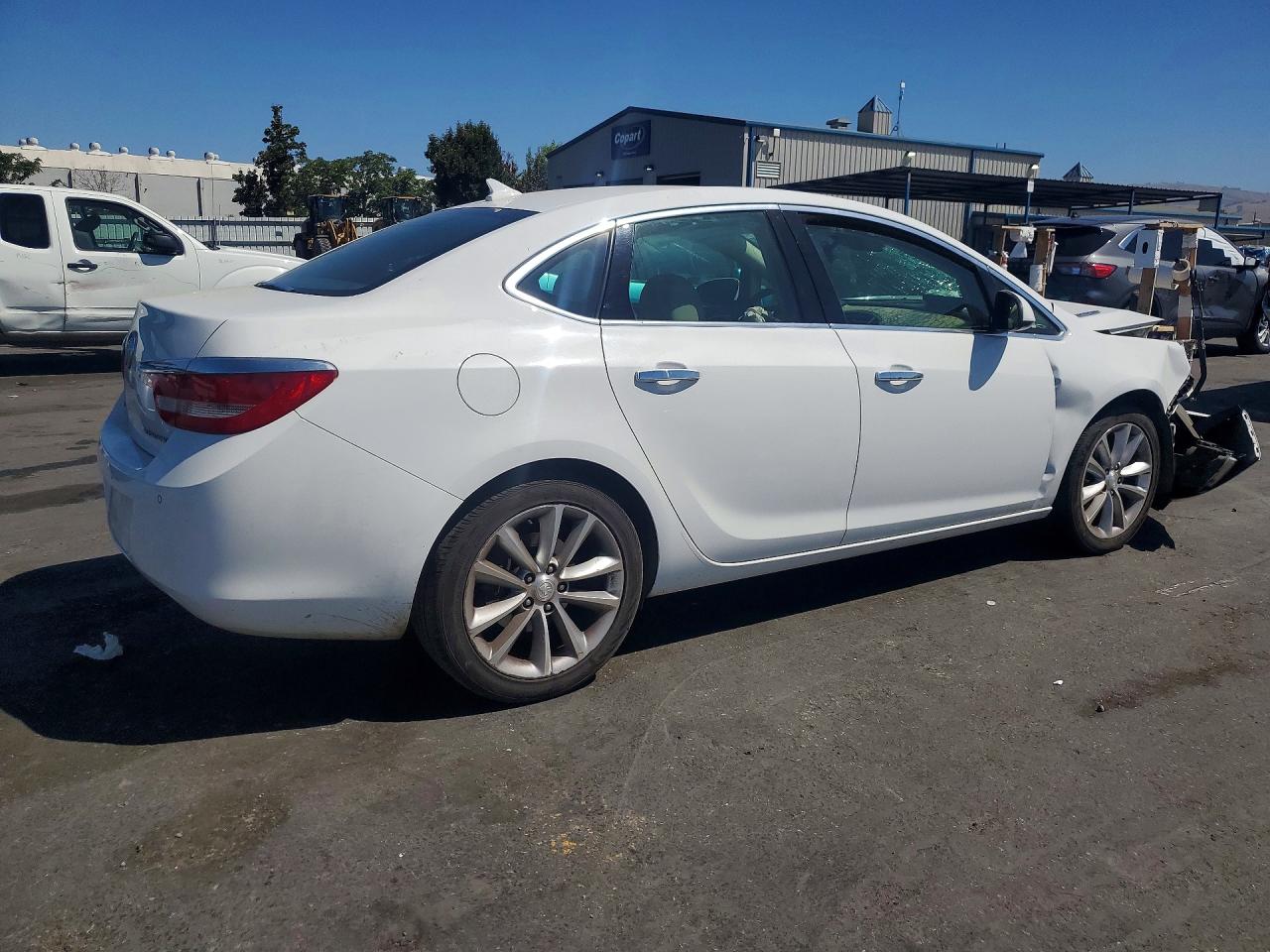 2014 Buick Verano Convenience White vin: 1G4PR5SK5E4233710