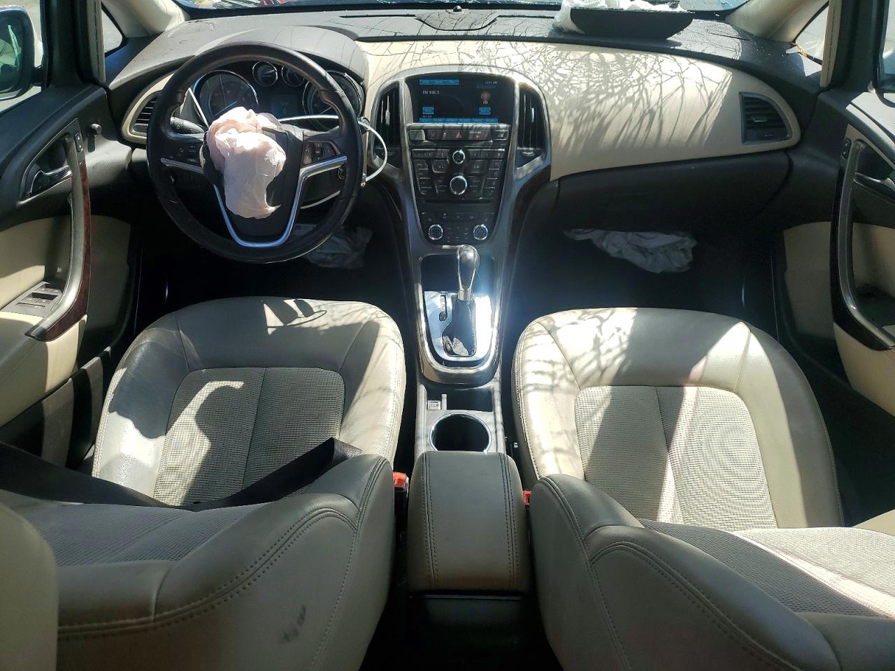 2014 Buick Verano Convenience White vin: 1G4PR5SK5E4233710